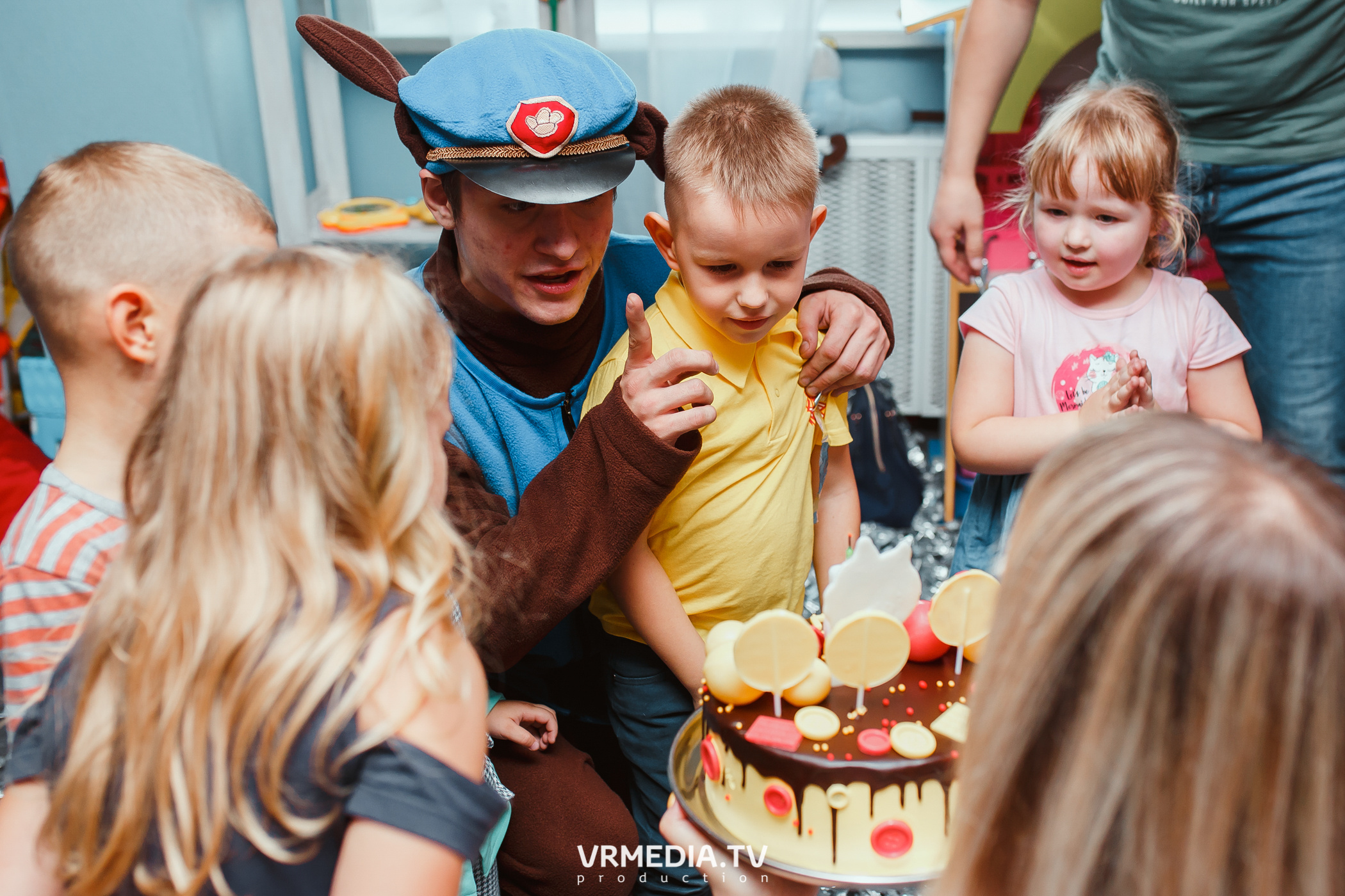 День рождения в «АкунаМатата»