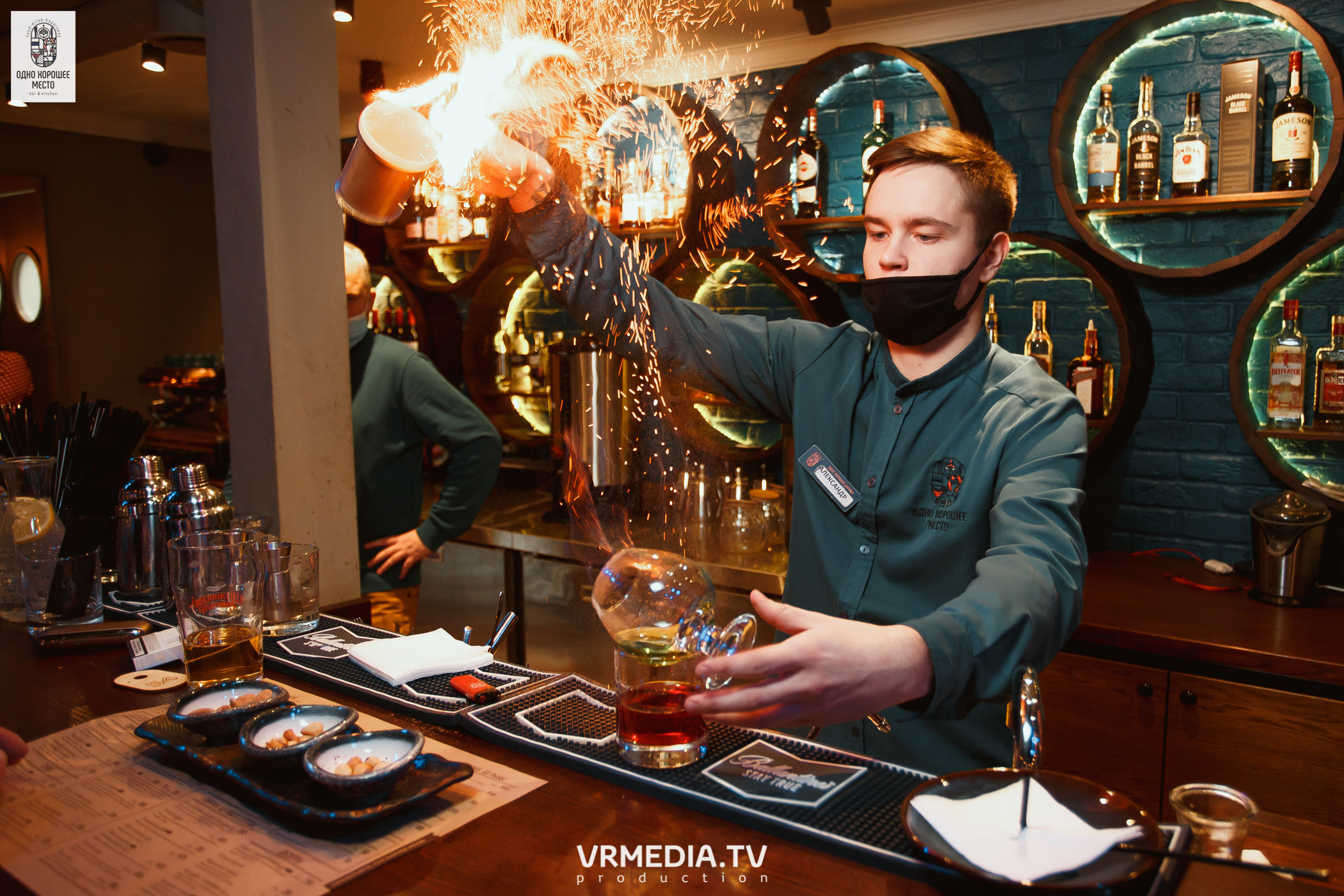 Новогодние корпоративы в ресторане «Одно хорошее место»