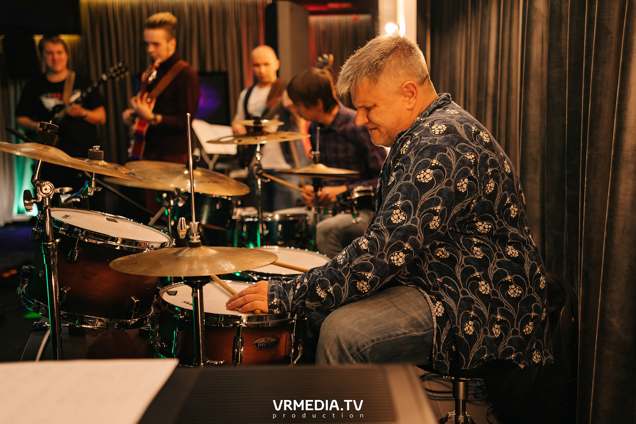 Джазовая среда. Jam session