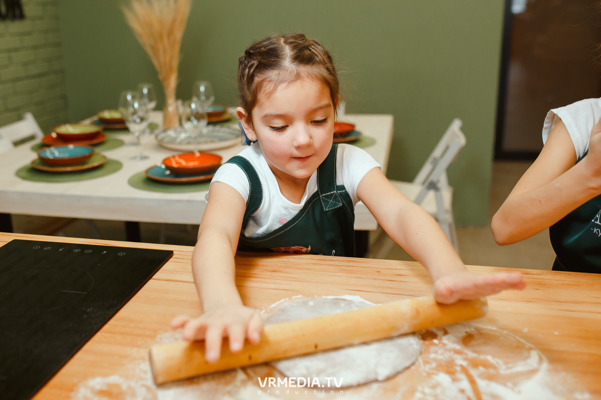День рождения Лизы Зайцевой в кулинарной студии «Артишок»