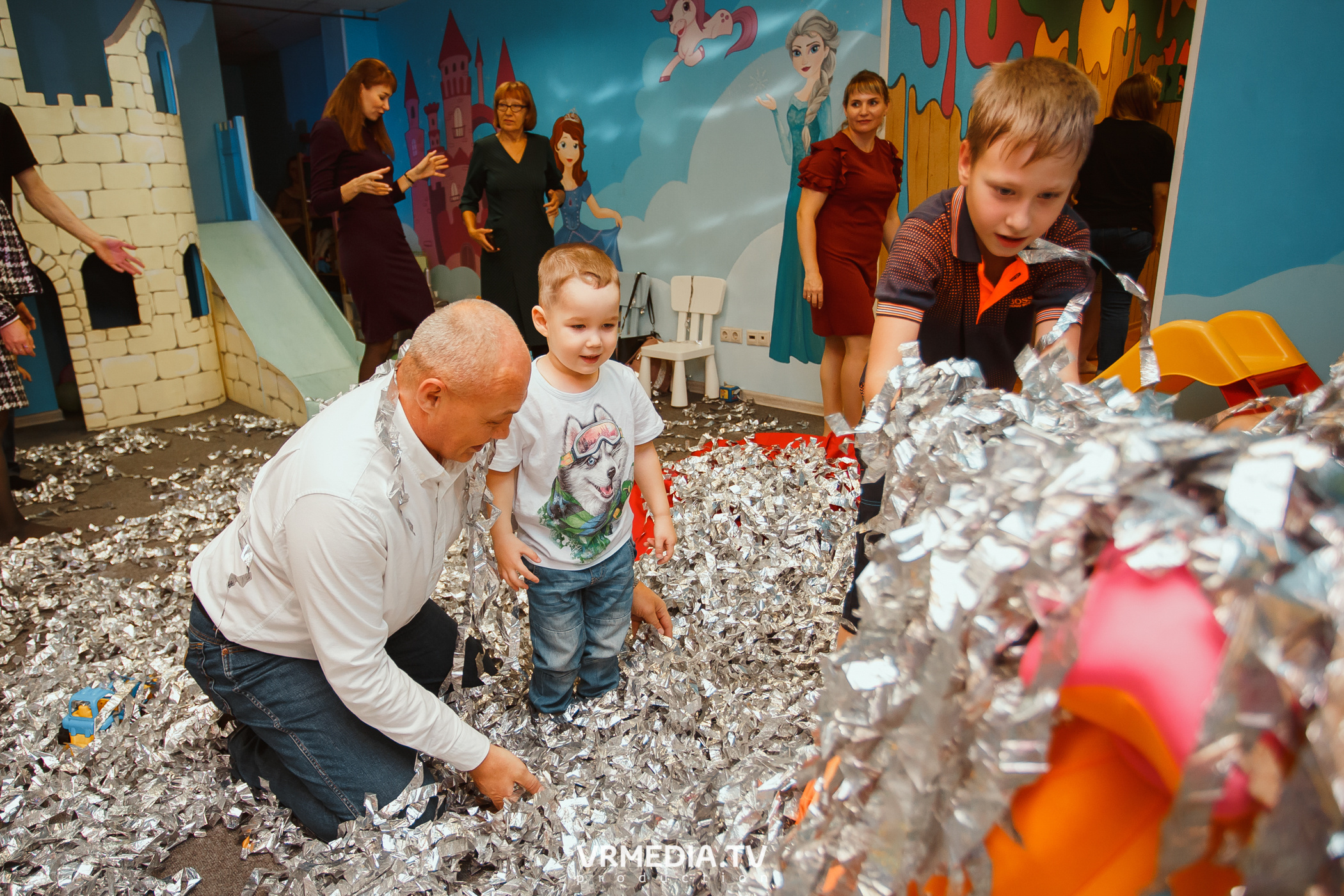 День рождения в «АкунаМатата»