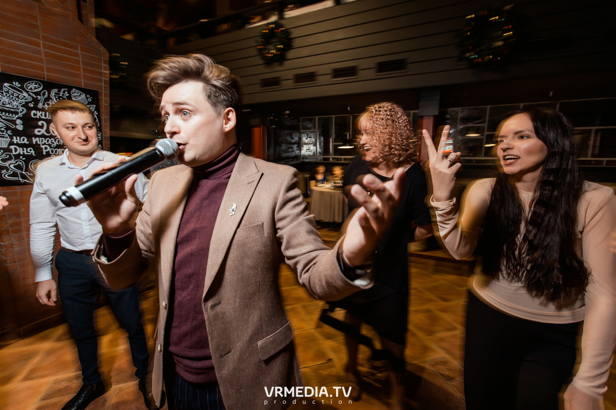 Новогодний вечер в ресторане «Volna»