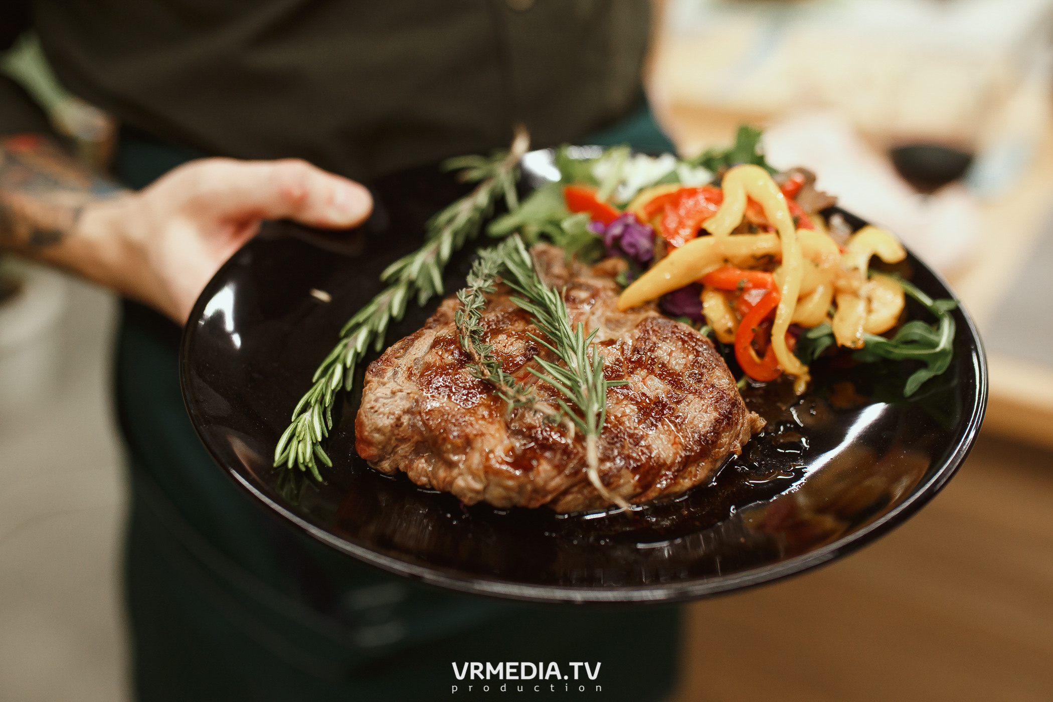 Кулинарная студия «Артишок». Битва столов: Барберы GoodMan — жарят мяс