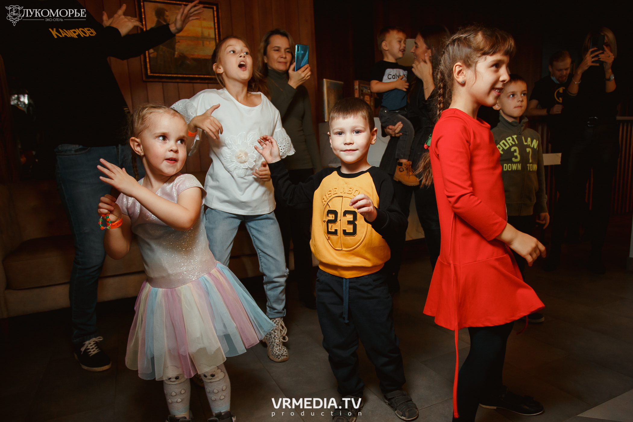 Трансформеры в эко-отеле «Лукоморье»