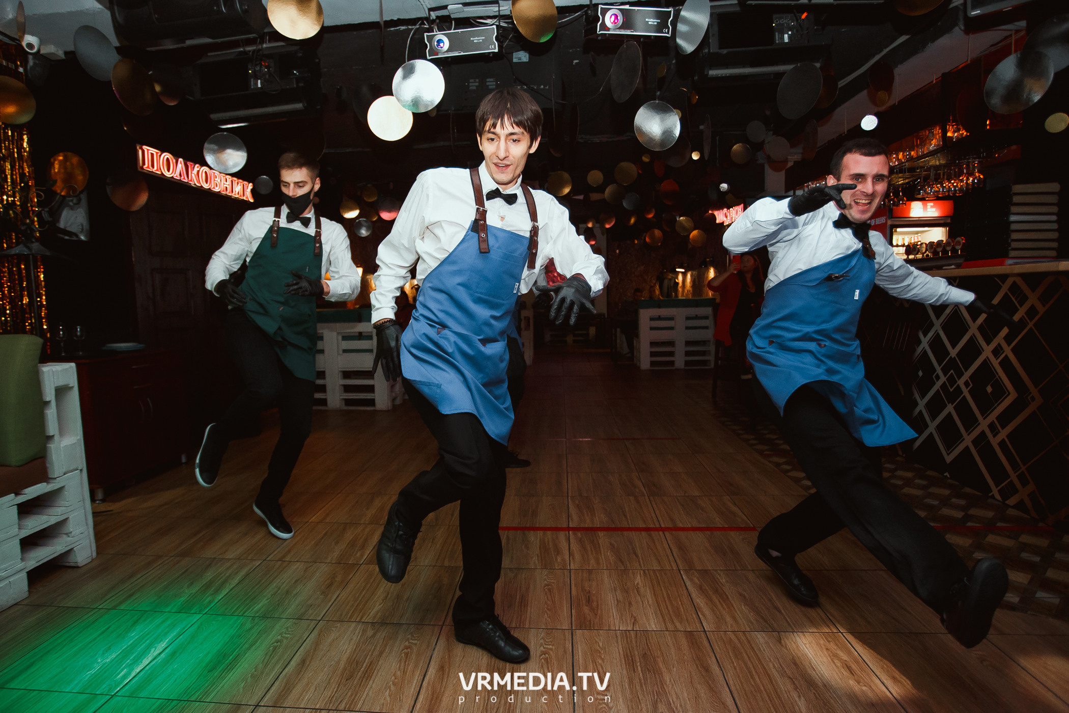 1 год караоке-ресторану «Мимо Нот»