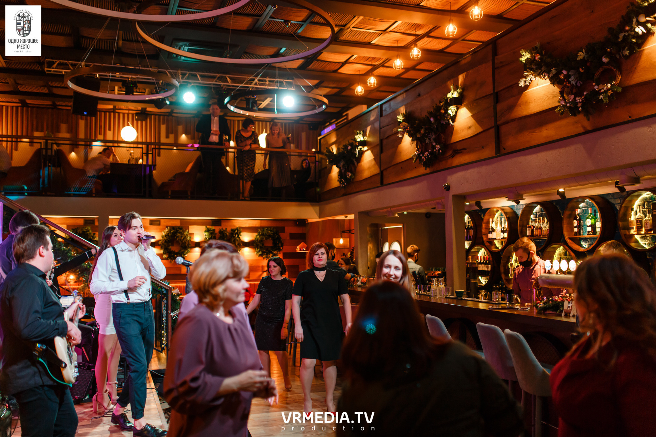 Новогодние корпоративы в ресторане «Одно хорошее место»