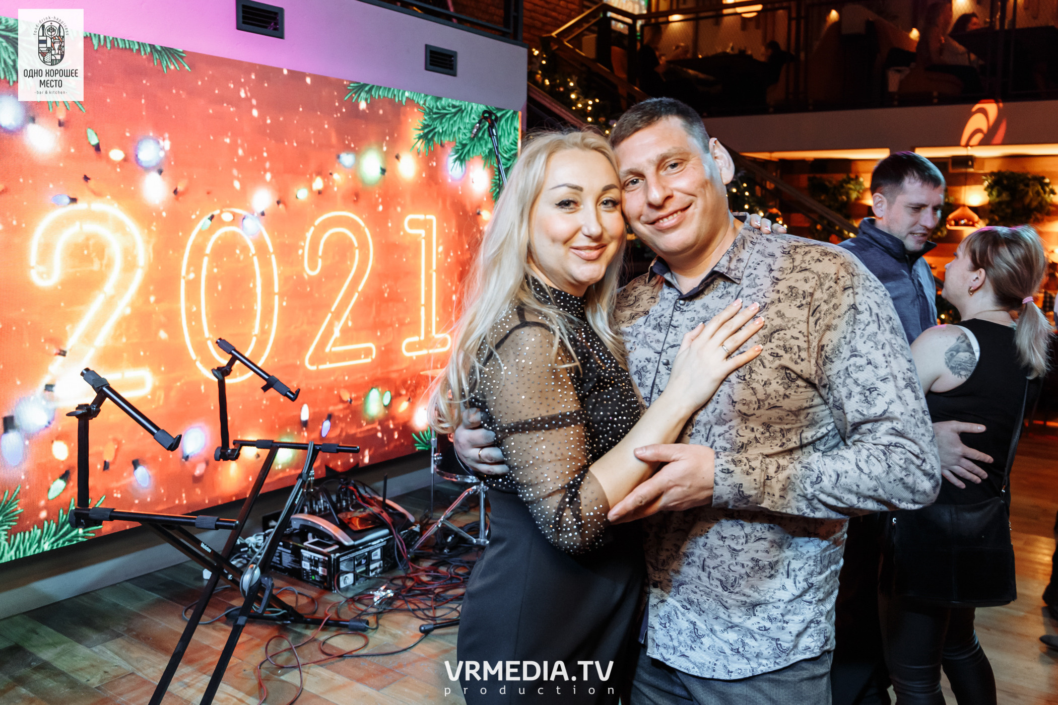 Новогодние корпоративы в ресторане «Одно хорошее место»