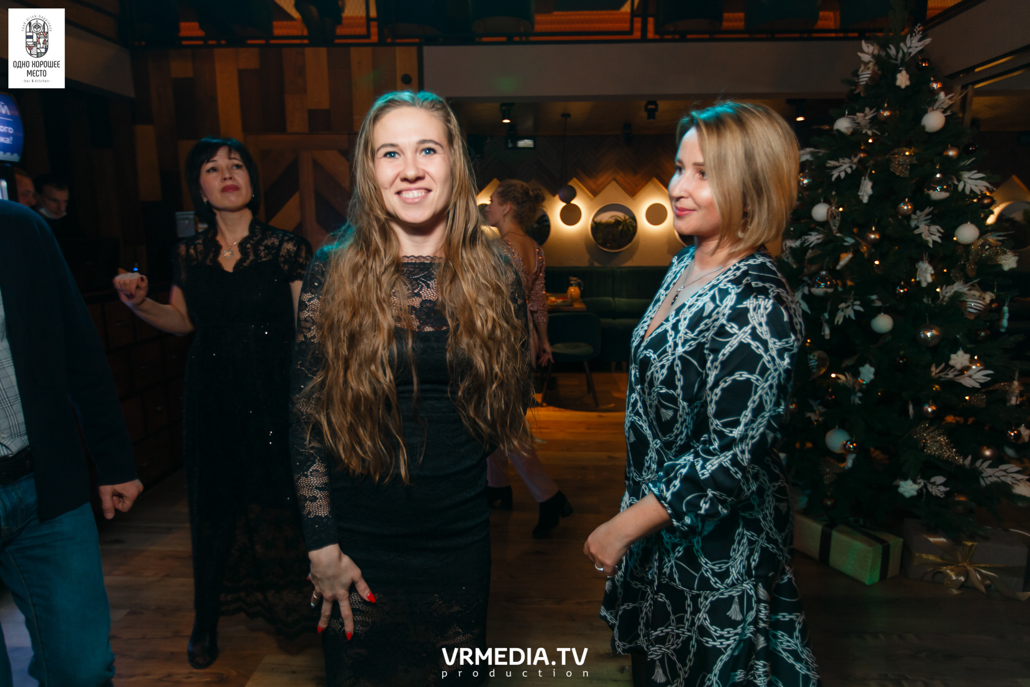 Новогодние корпоративы в ресторане «Одно хорошее место»
