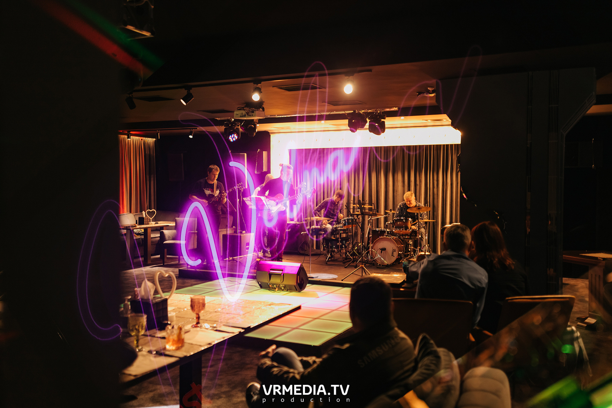 Джазовая среда. Jam session