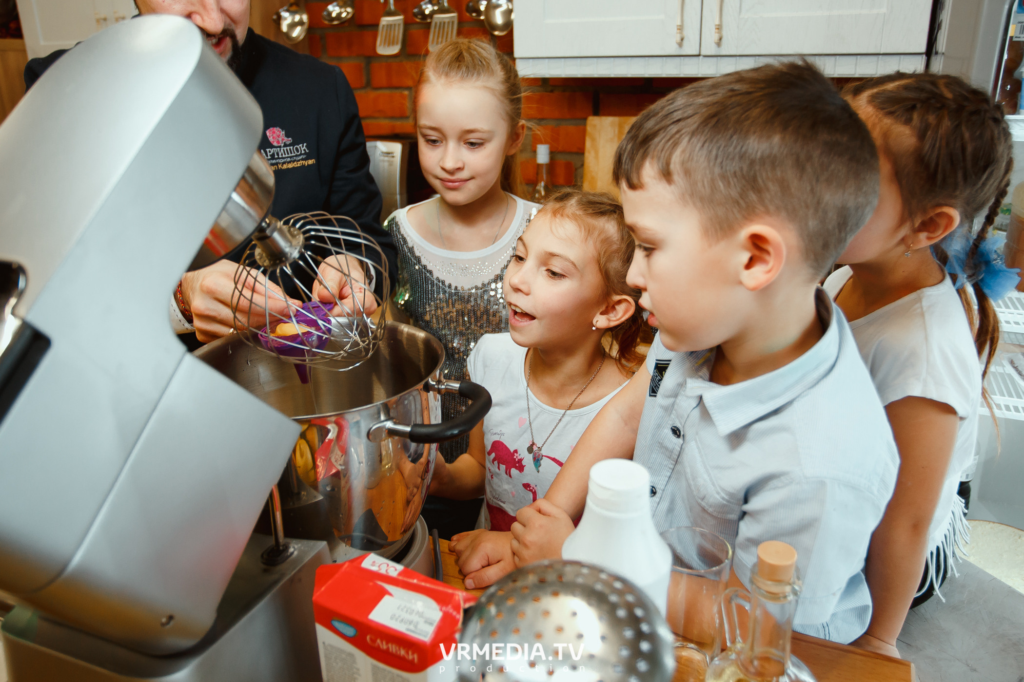 День рождения Лизы Зайцевой в кулинарной студии «Артишок»