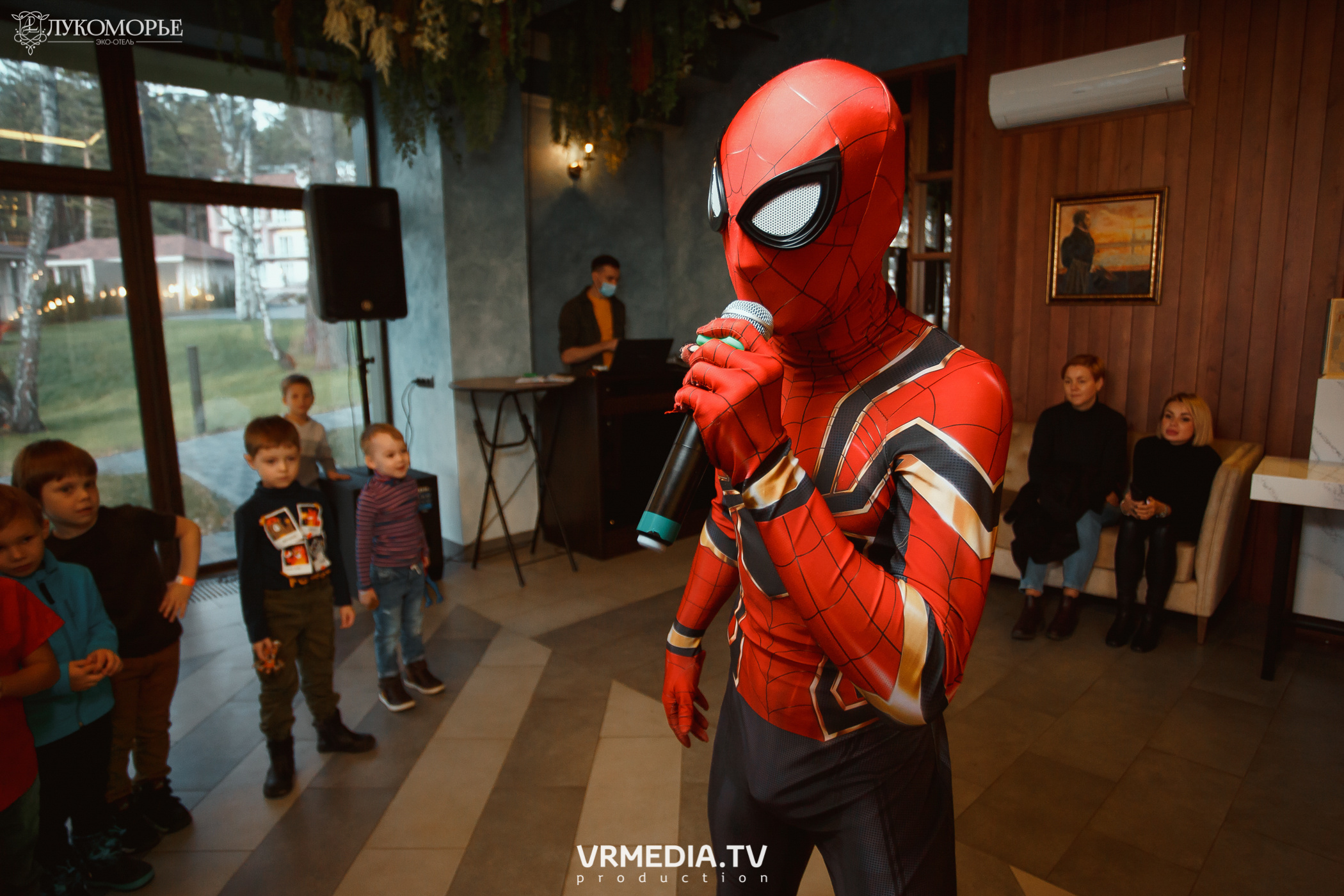 Трансформеры в эко-отеле «Лукоморье»