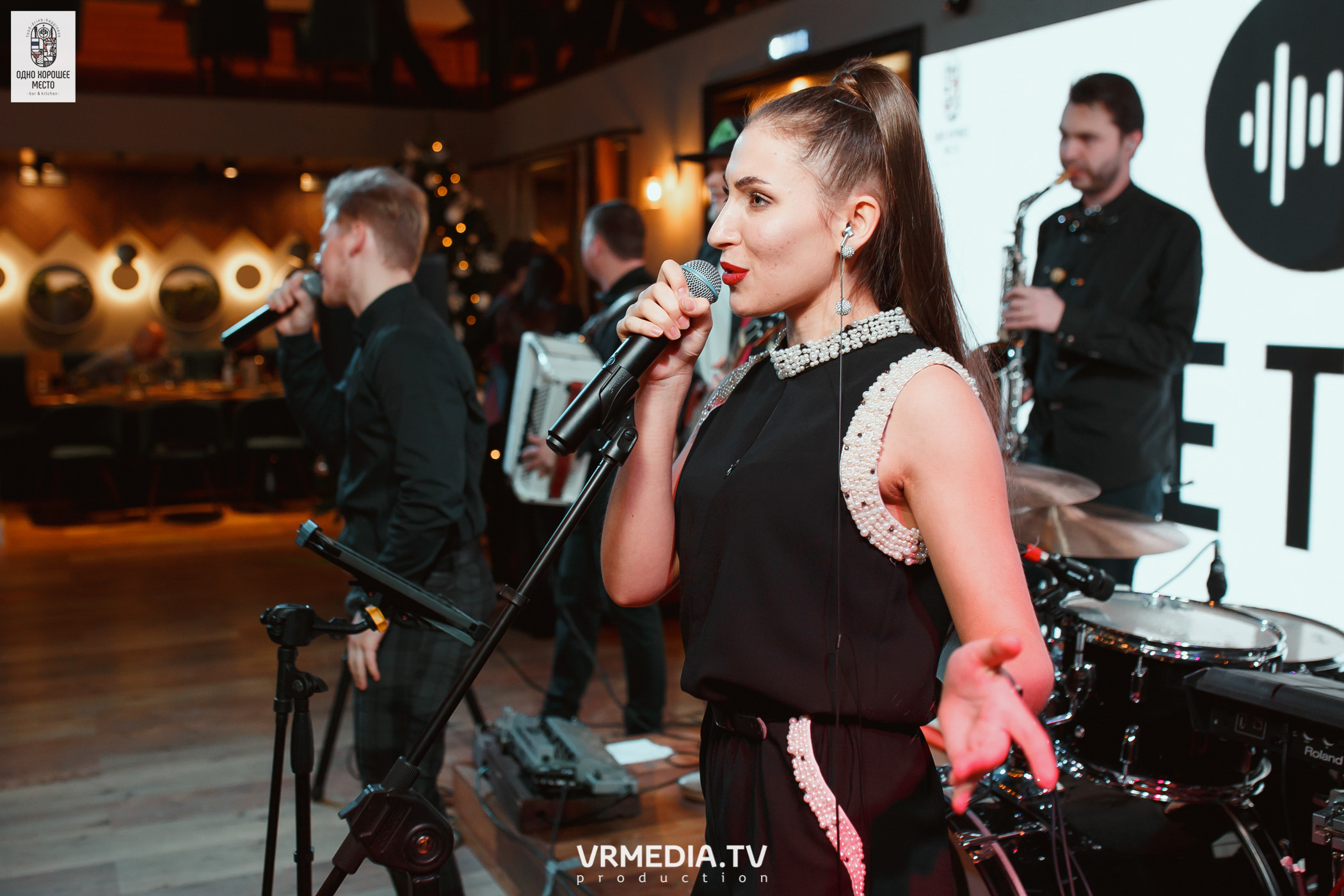 Новогодние корпоративы в ресторане «Одно хорошее место»