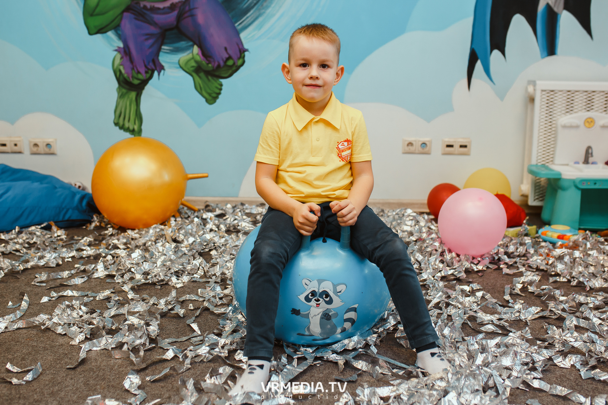 День рождения в «АкунаМатата»