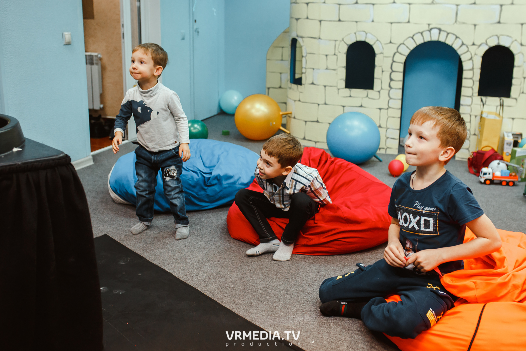 День рождения в «АкунаМатата»