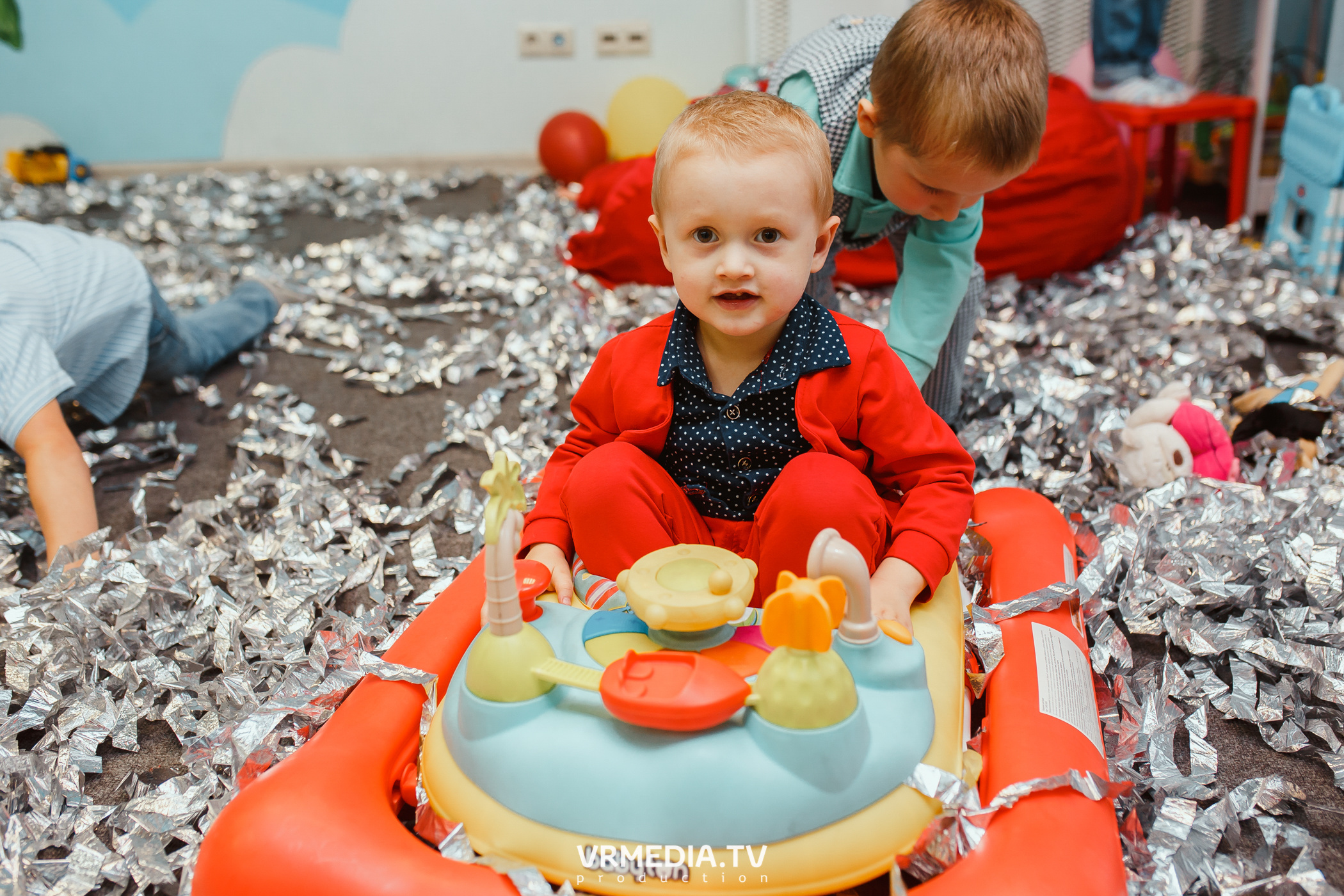 День рождения в «АкунаМатата»