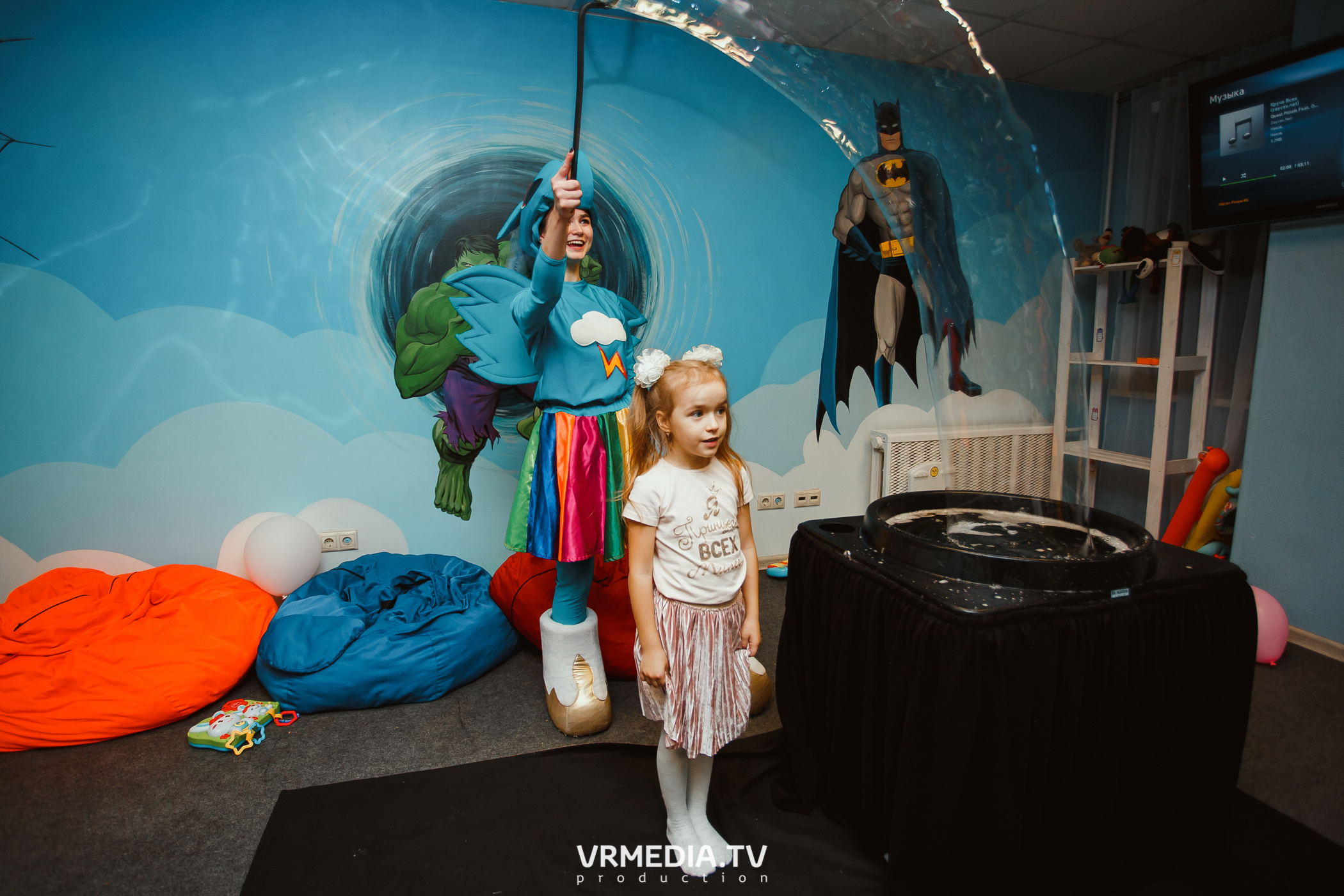 День рождения в «АкунаМатата»