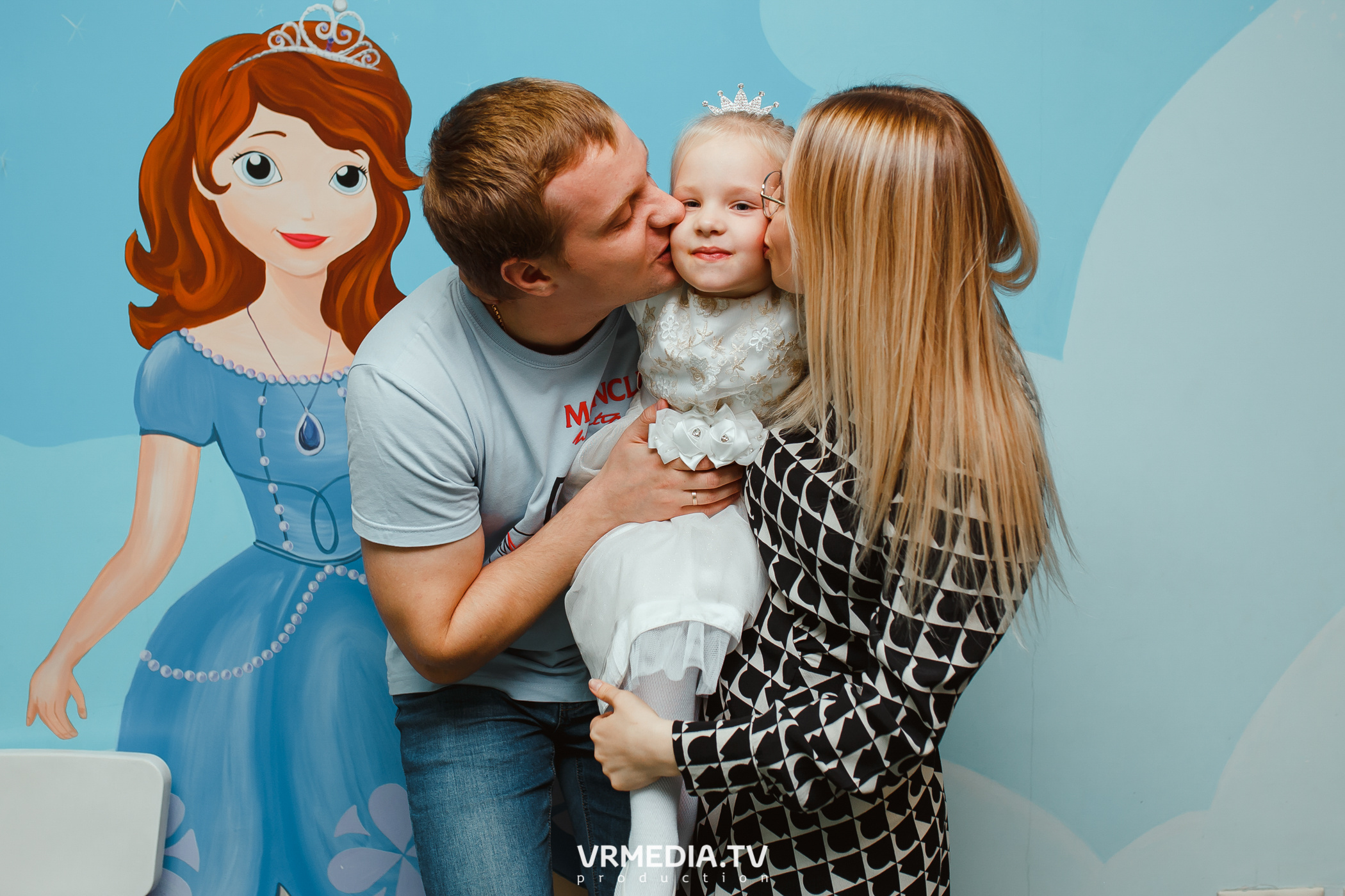 День рождения в «АкунаМатата»