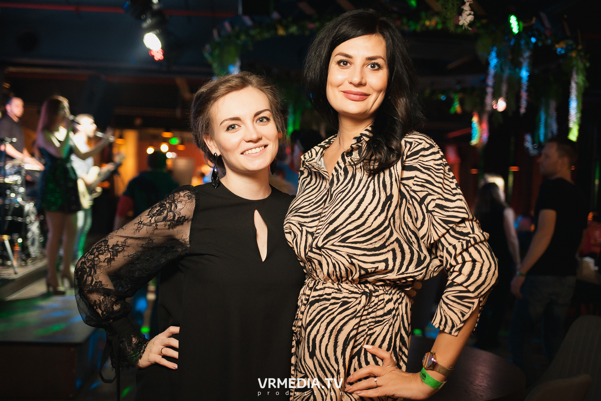 Группа «Коктейль Молотова» в гриль-баре «Жара»