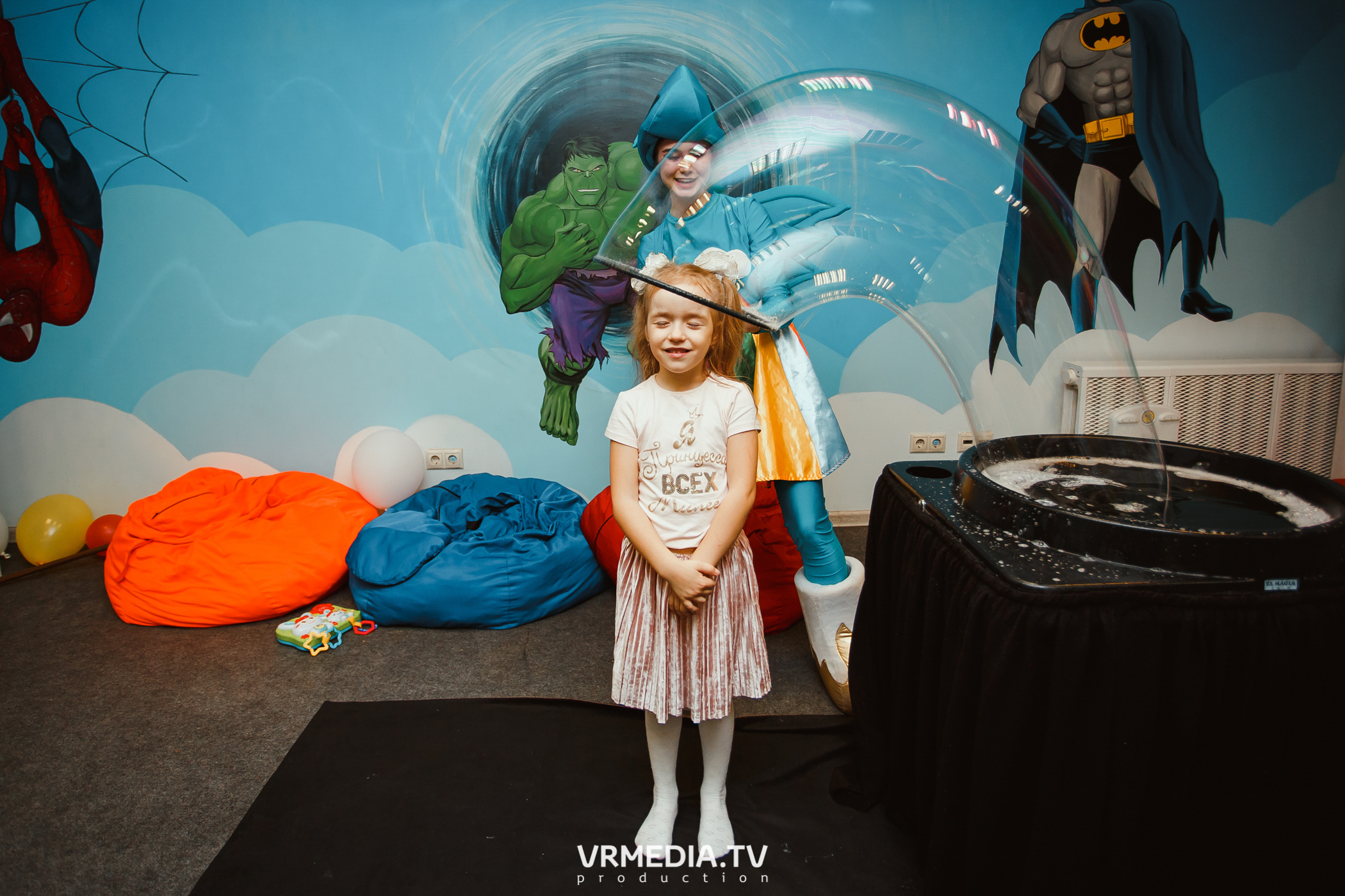 День рождения в «АкунаМатата»