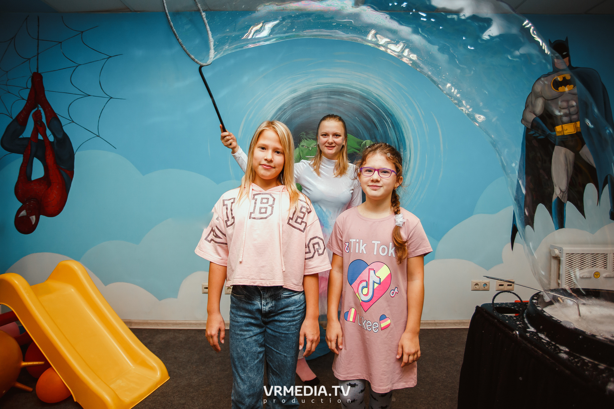 День рождения в «АкунаМатата»