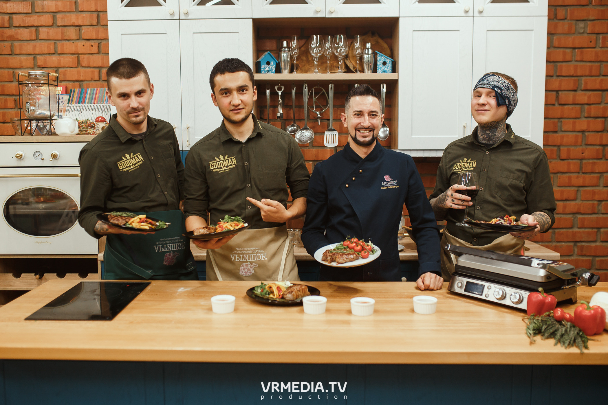Кулинарная студия «Артишок». Битва столов: Барберы GoodMan — жарят мяс