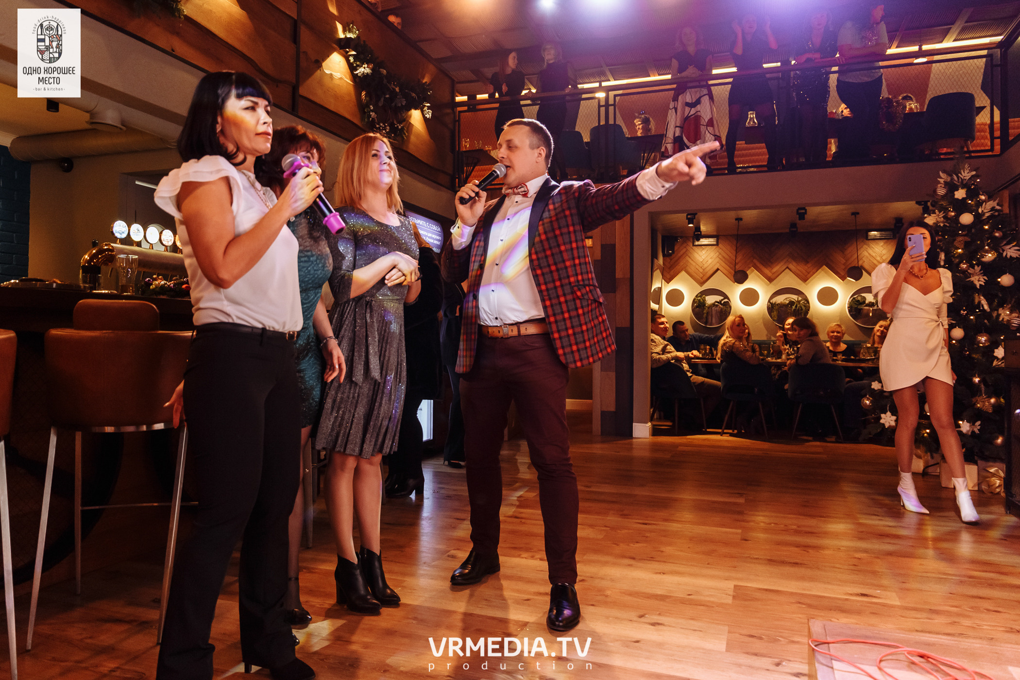 Новогодние корпоративы в ресторане «Одно хорошее место»