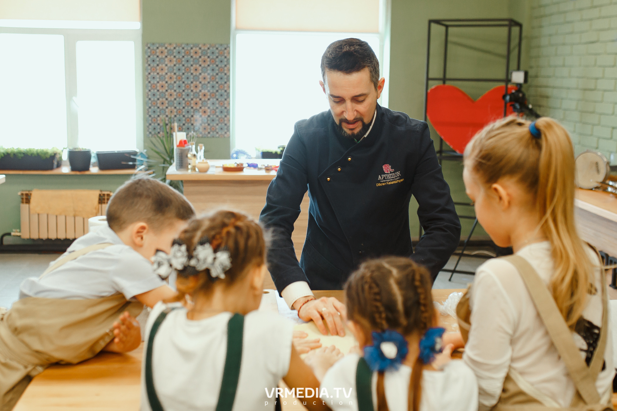 День рождения Лизы Зайцевой в кулинарной студии «Артишок»