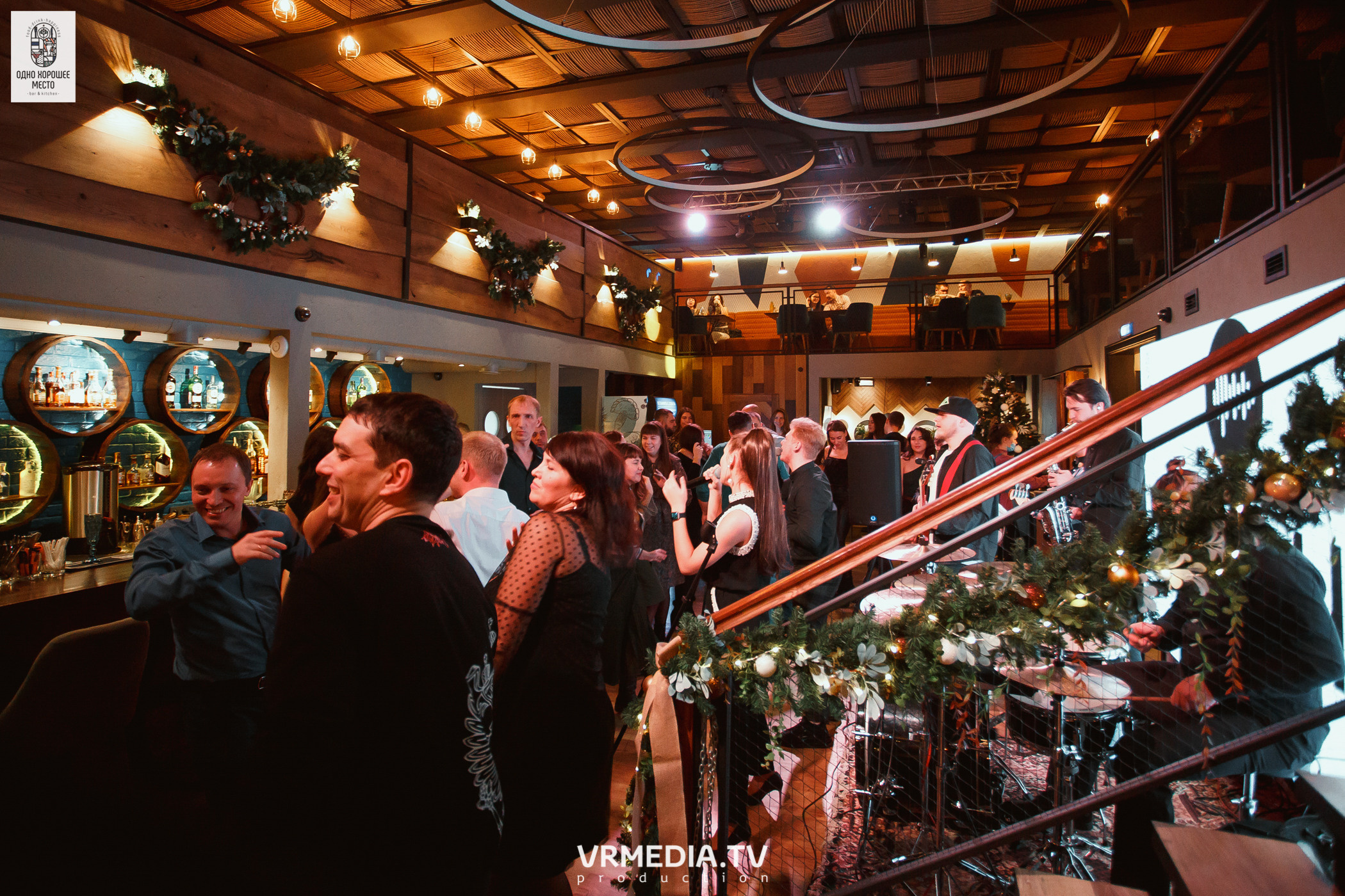 Новогодние корпоративы в ресторане «Одно хорошее место»