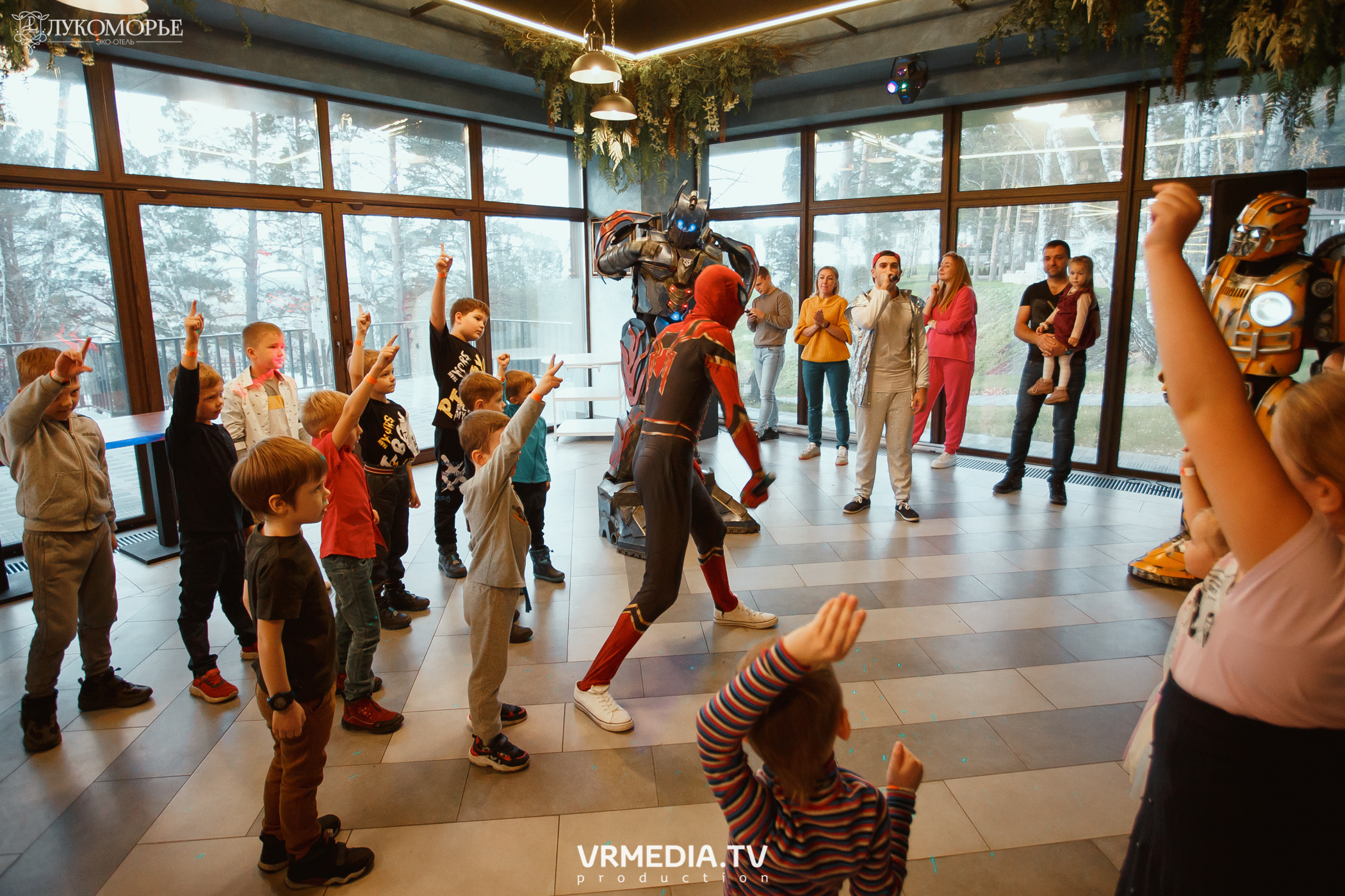 Трансформеры в эко-отеле «Лукоморье»
