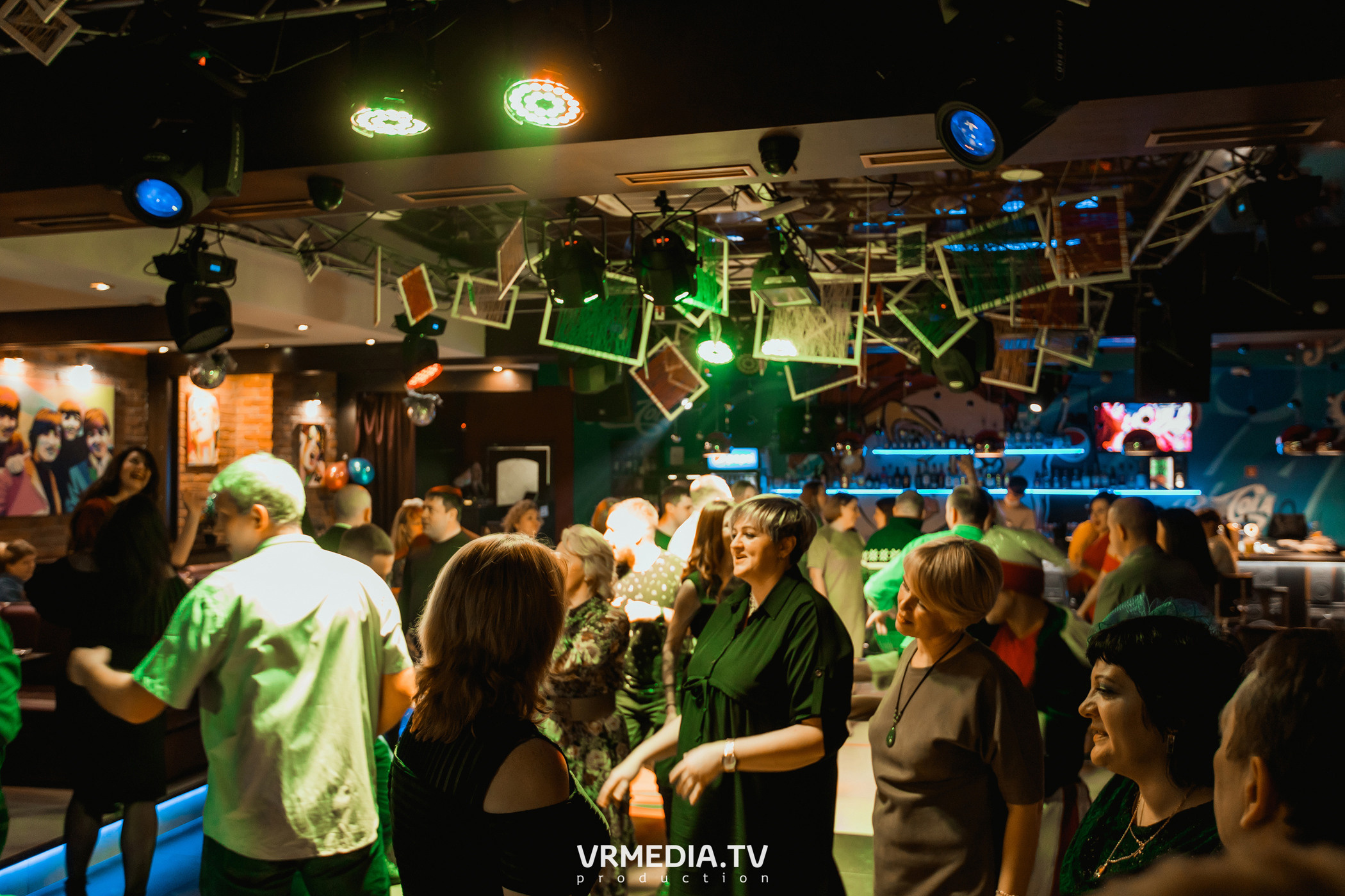 #СтихийныйКорпорат в караоке-баре «Четыре стихии»