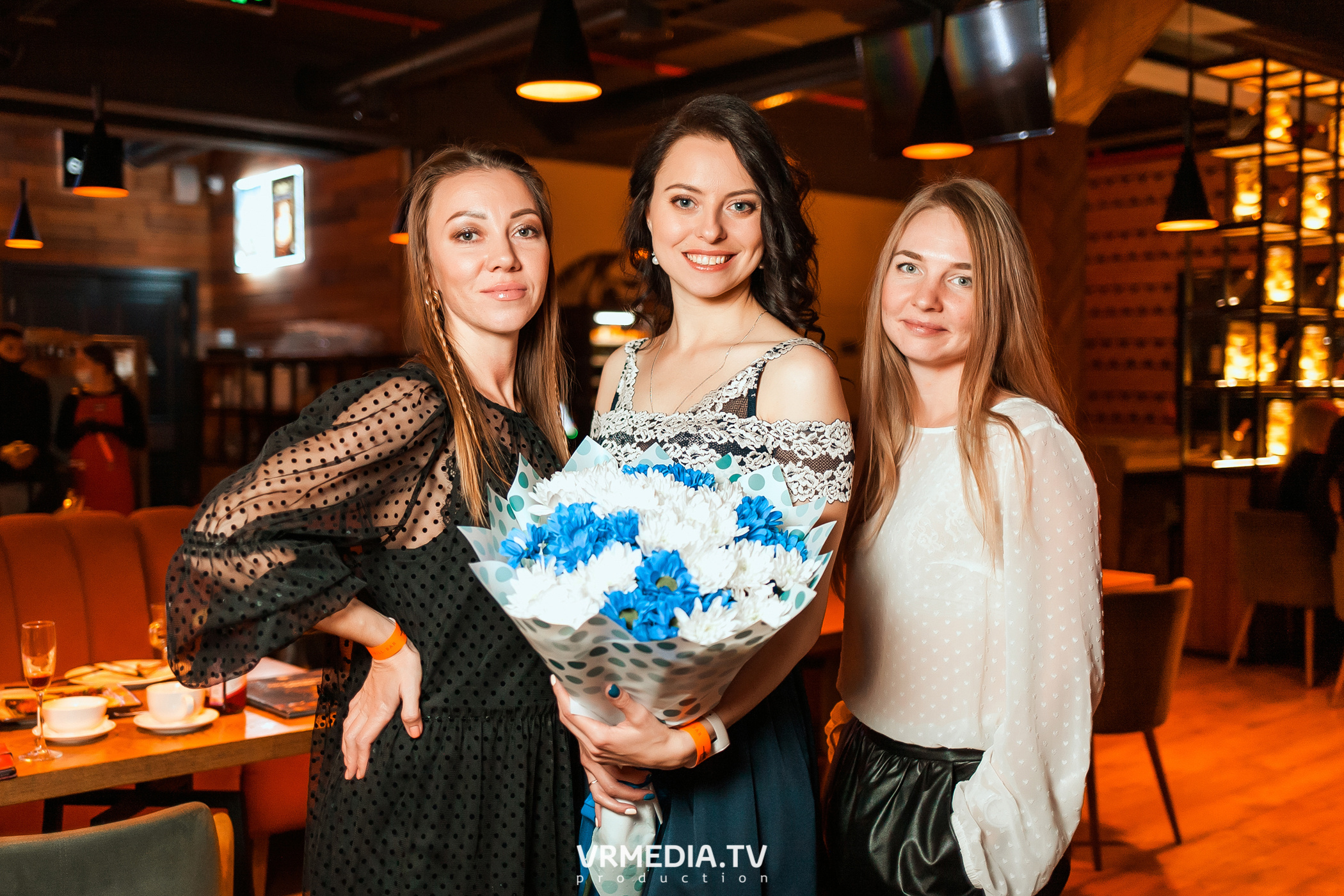 Группа «Коктейль Молотова» в гриль-баре «Жара»