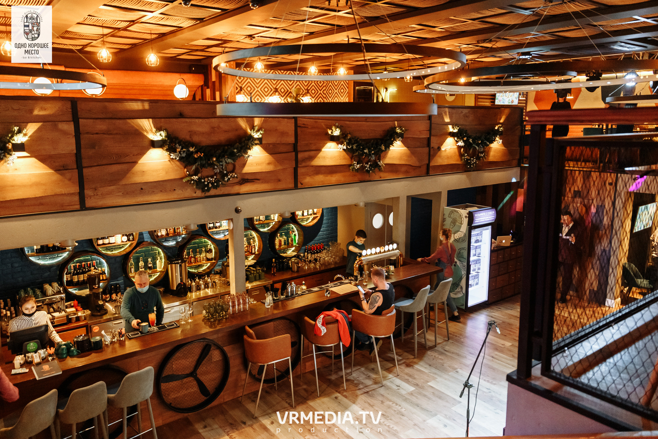 Новогодние корпоративы в ресторане «Одно хорошее место»