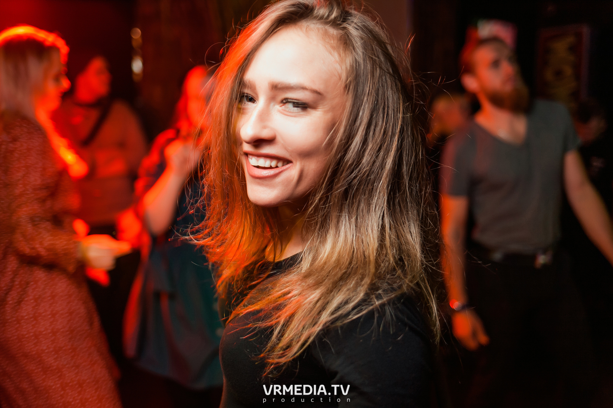 Стихийный HAPPY BIRTHDAY в караоке-баре «Четыре стихии»