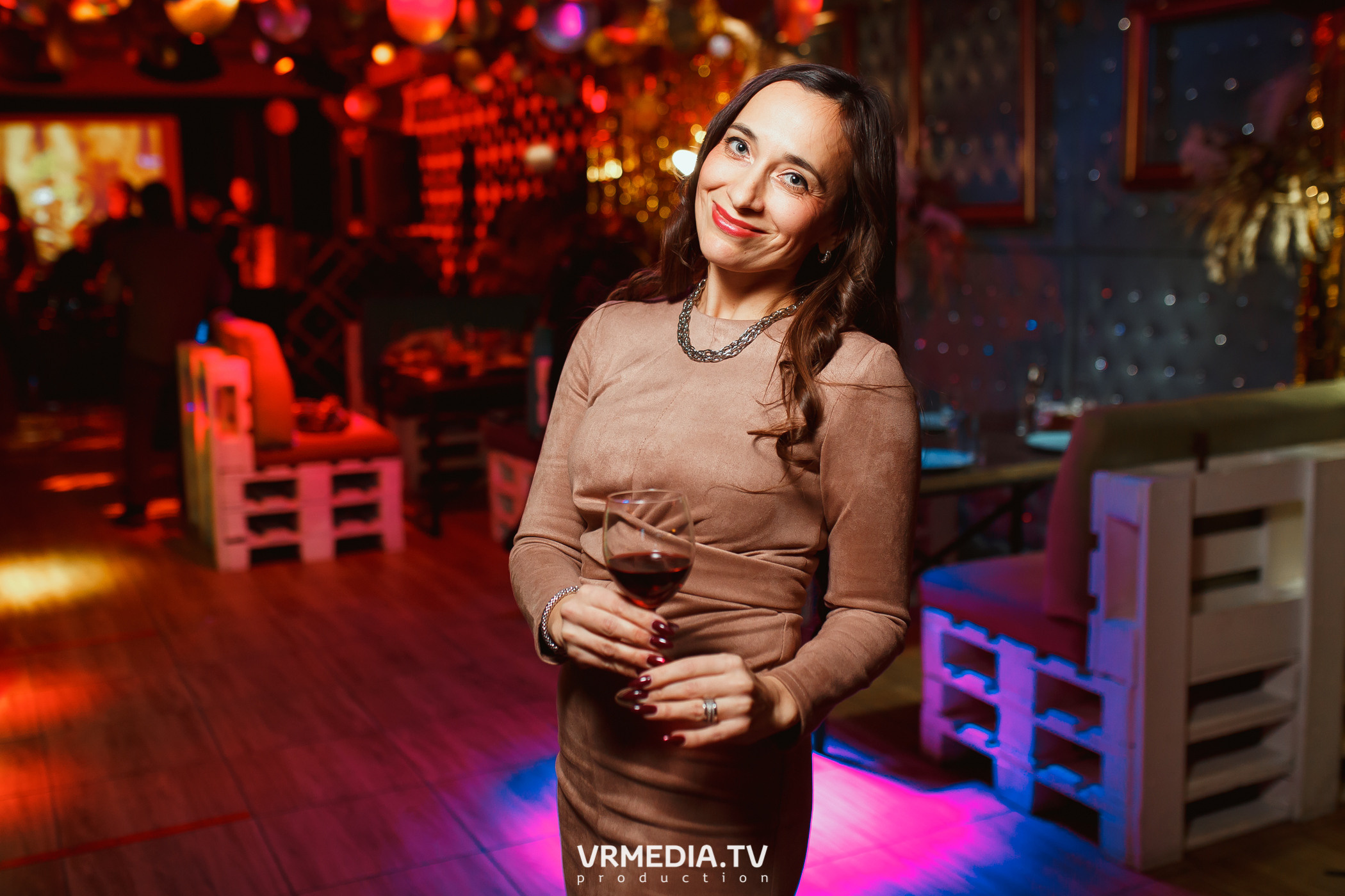 1 год караоке-ресторану «Мимо Нот»