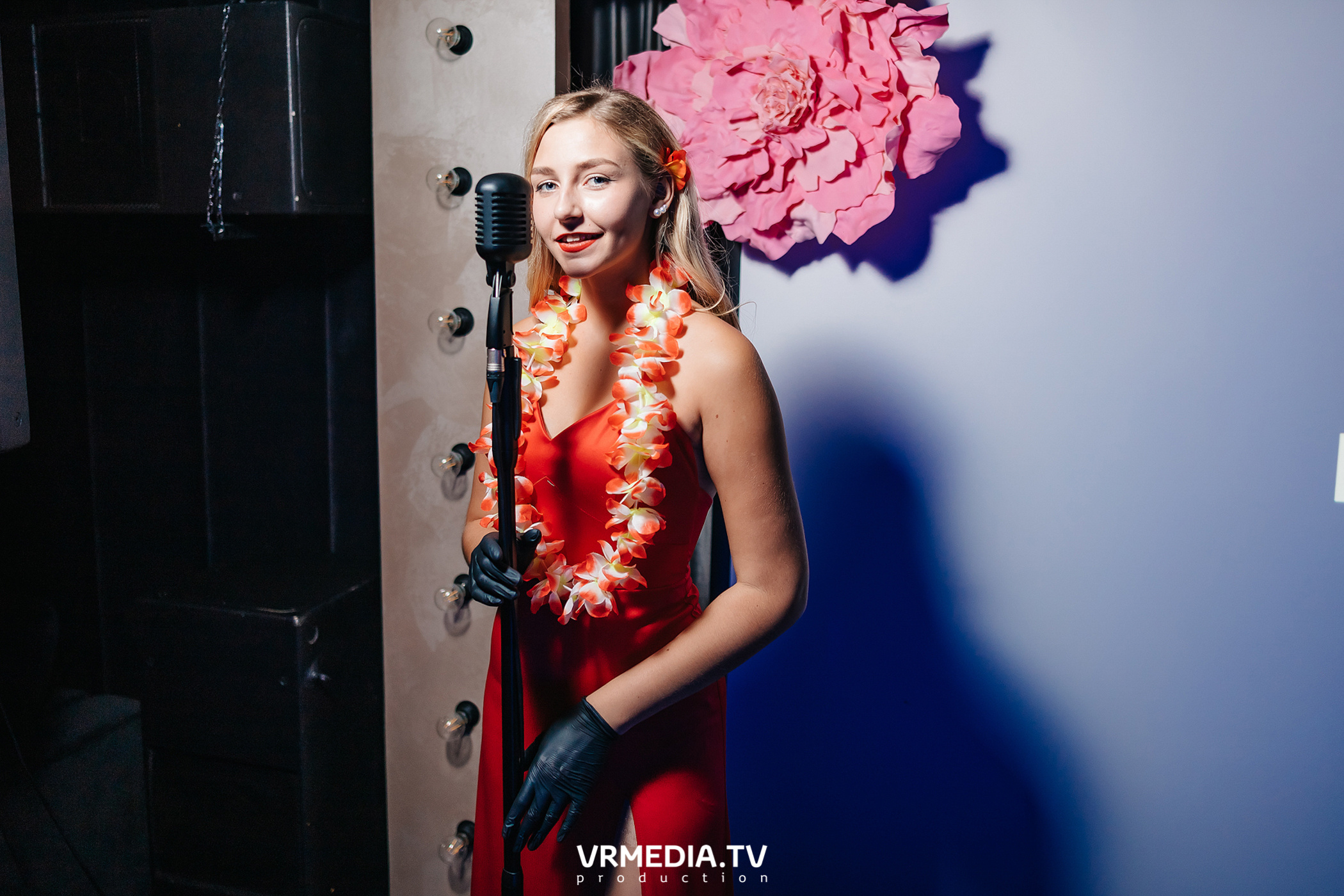 Tropical party в караоке «Volna»