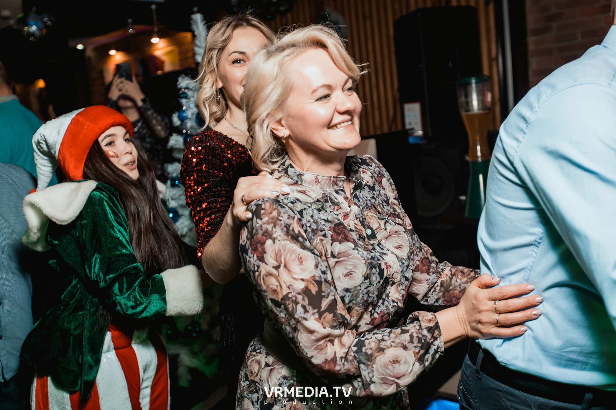 #СтихийныйКорпорат в караоке-баре «Четыре стихии»