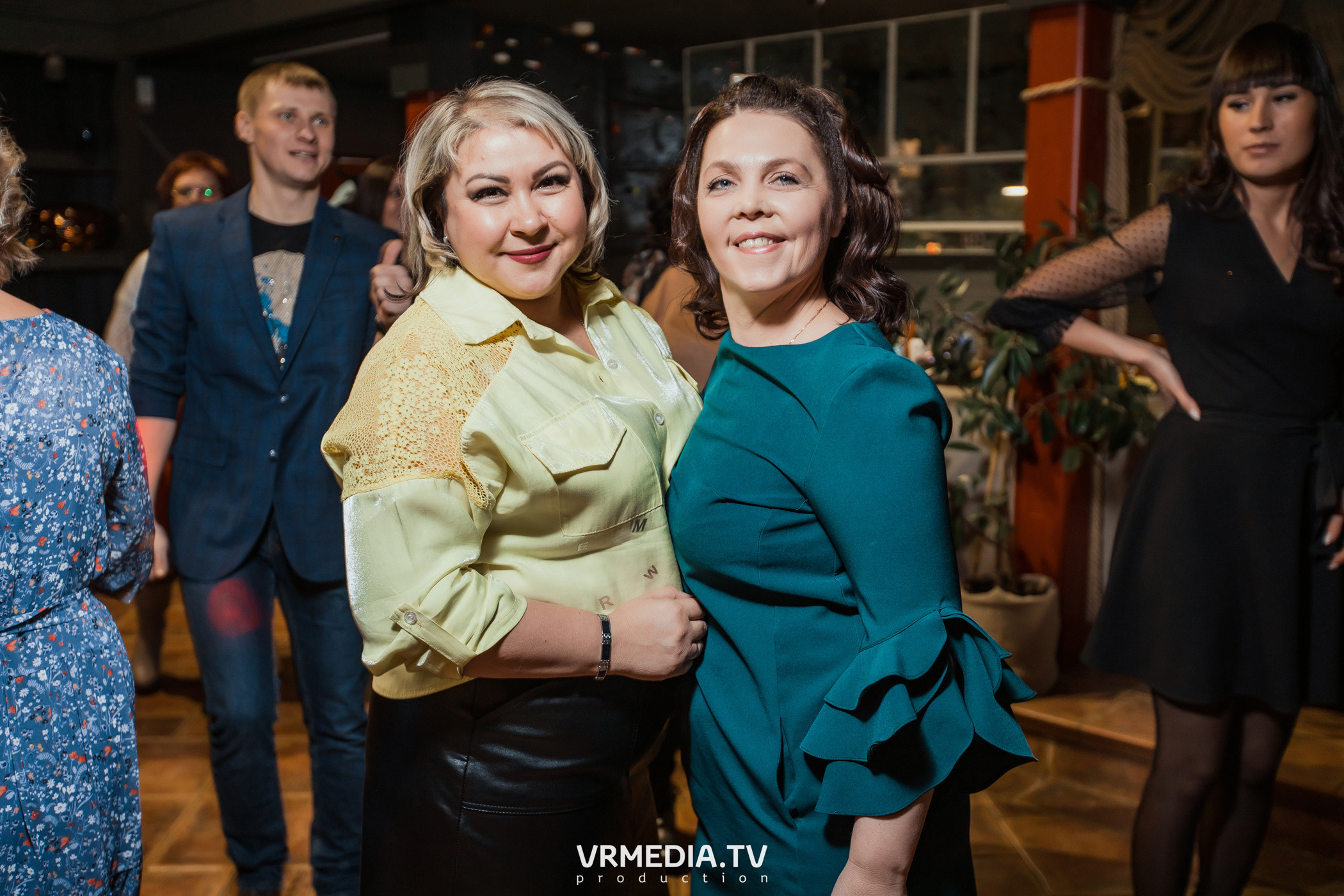 Новогодний вечер в ресторане «Volna»