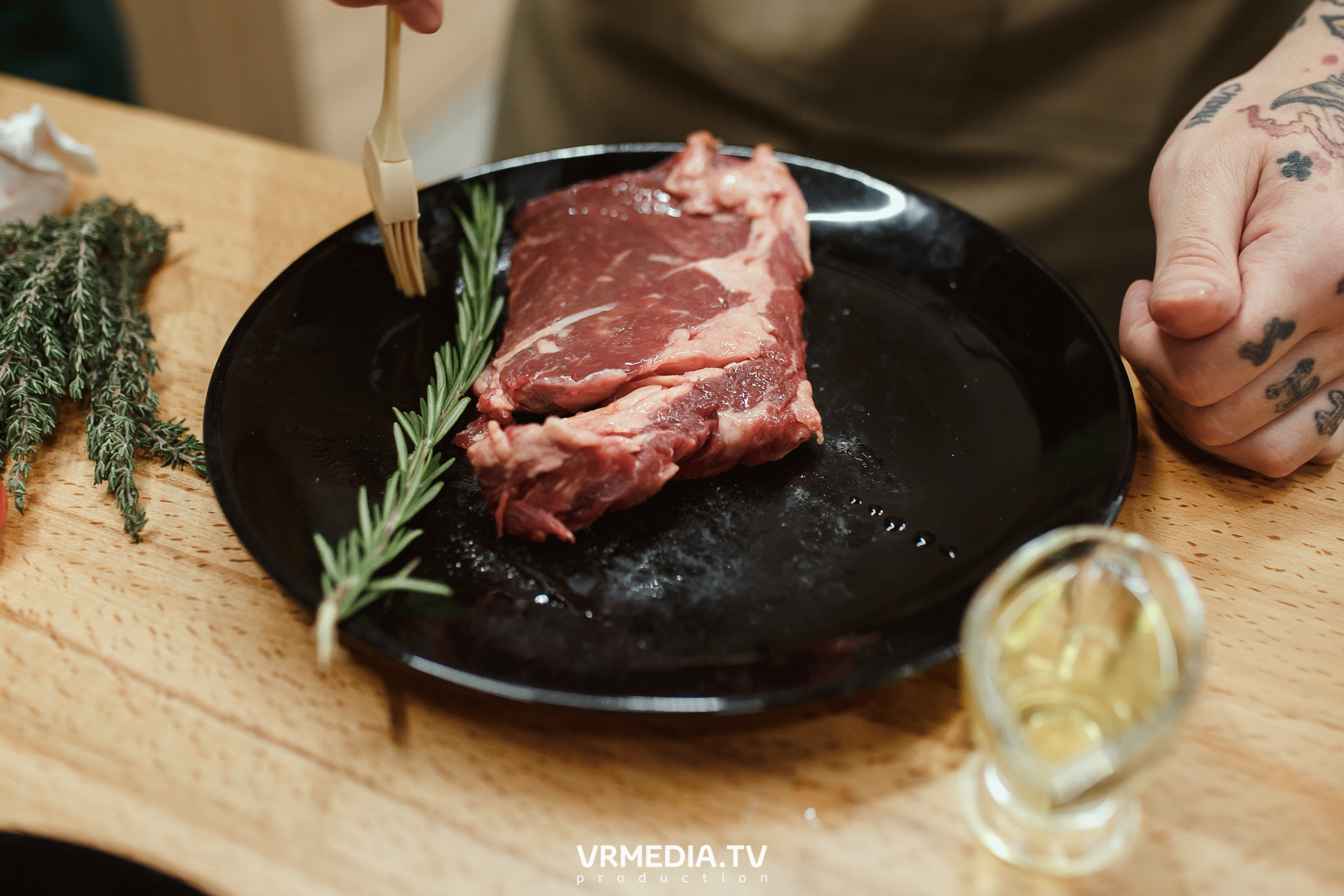 Кулинарная студия «Артишок». Битва столов: Барберы GoodMan — жарят мяс