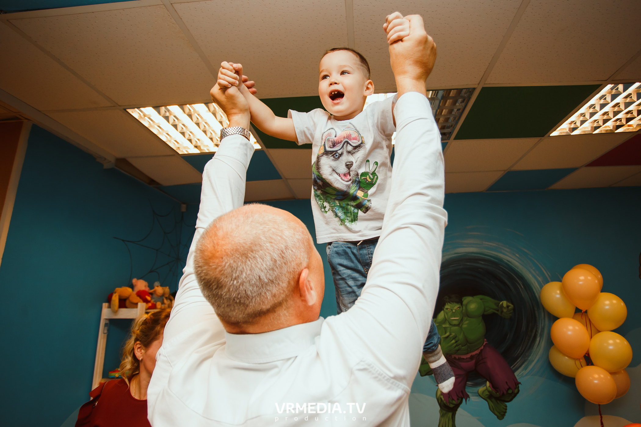 День рождения в «АкунаМатата»