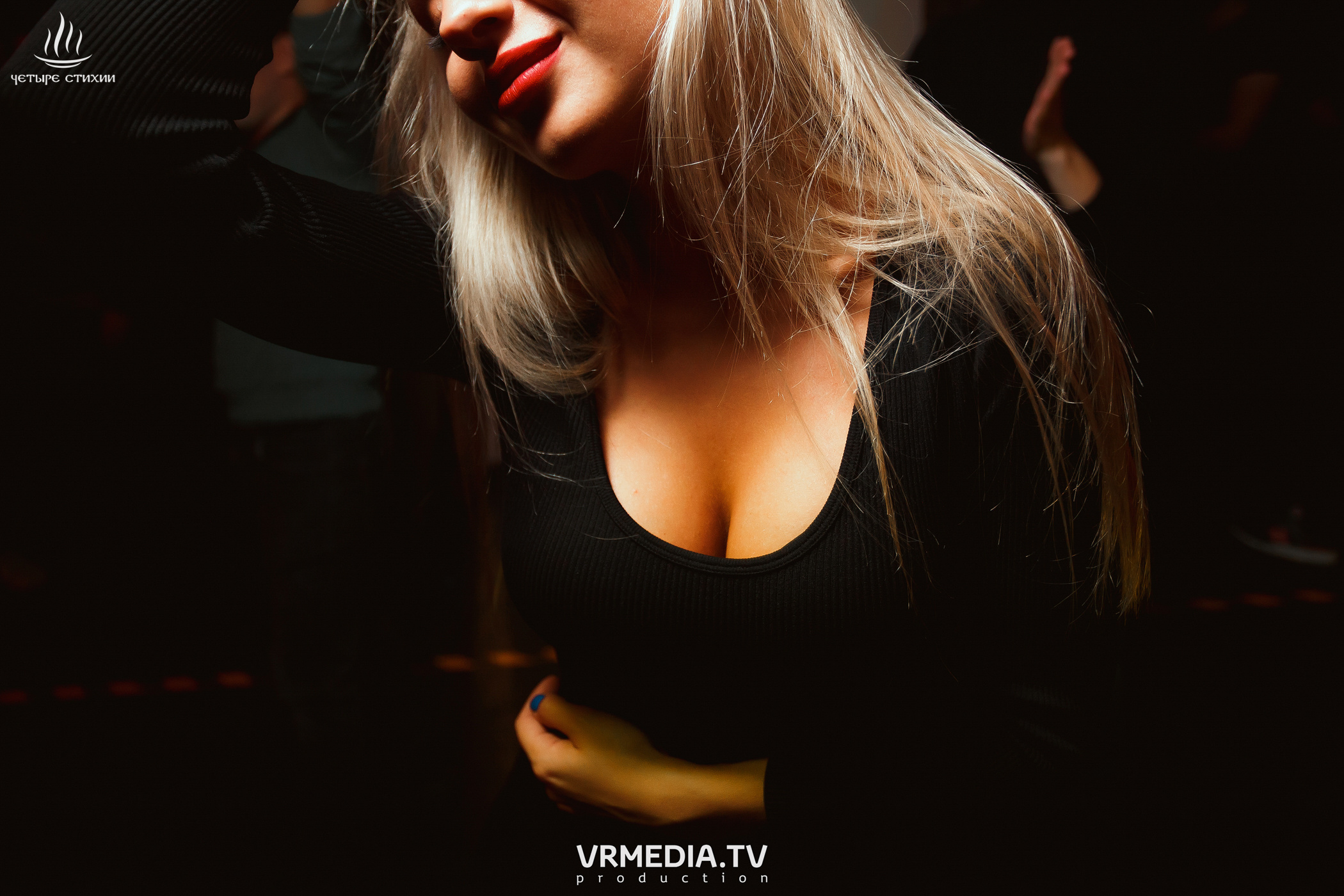 Стихийный HAPPY BIRTHDAY в караоке-баре «Четыре стихии»