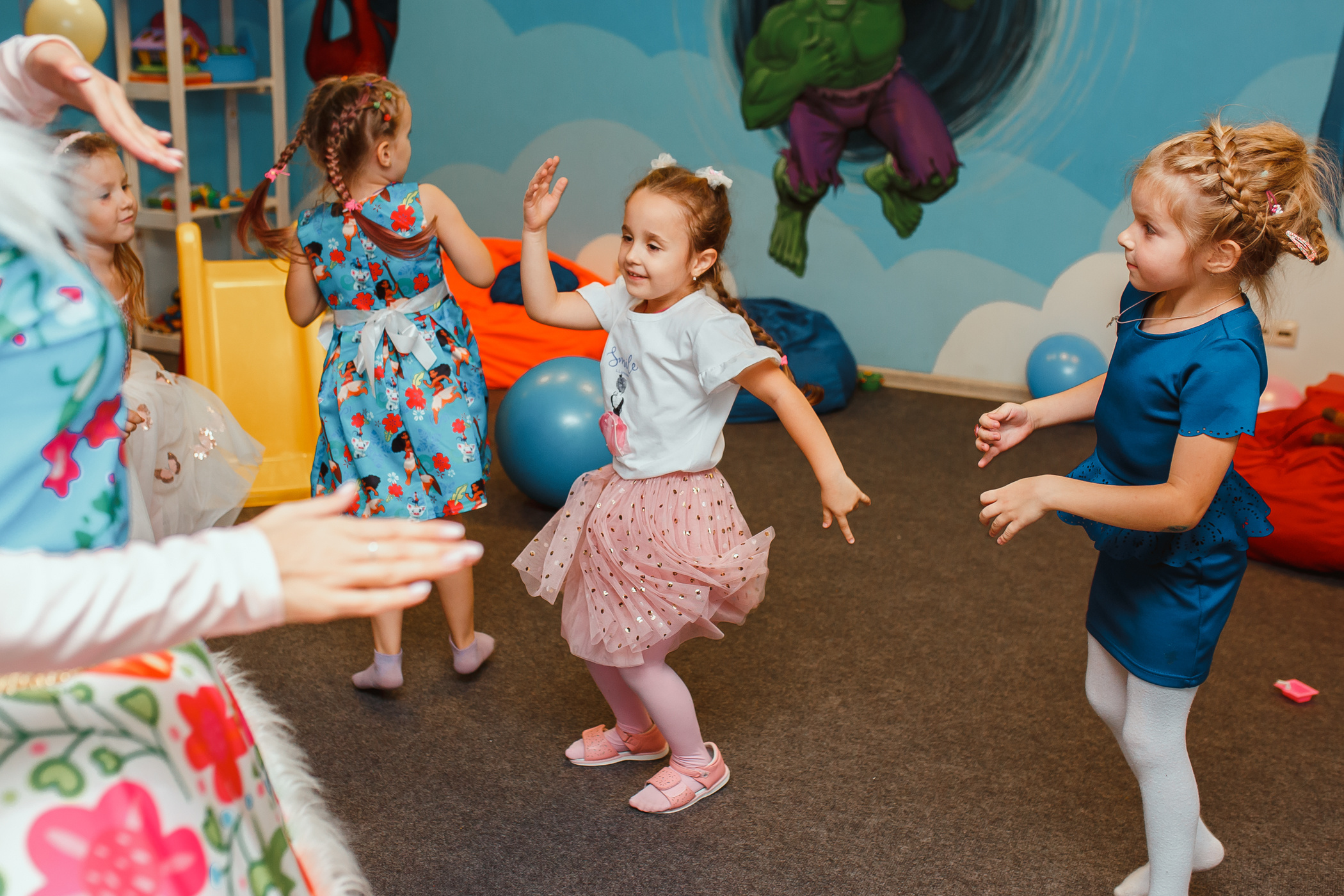 День рождения в «АкунаМатата»