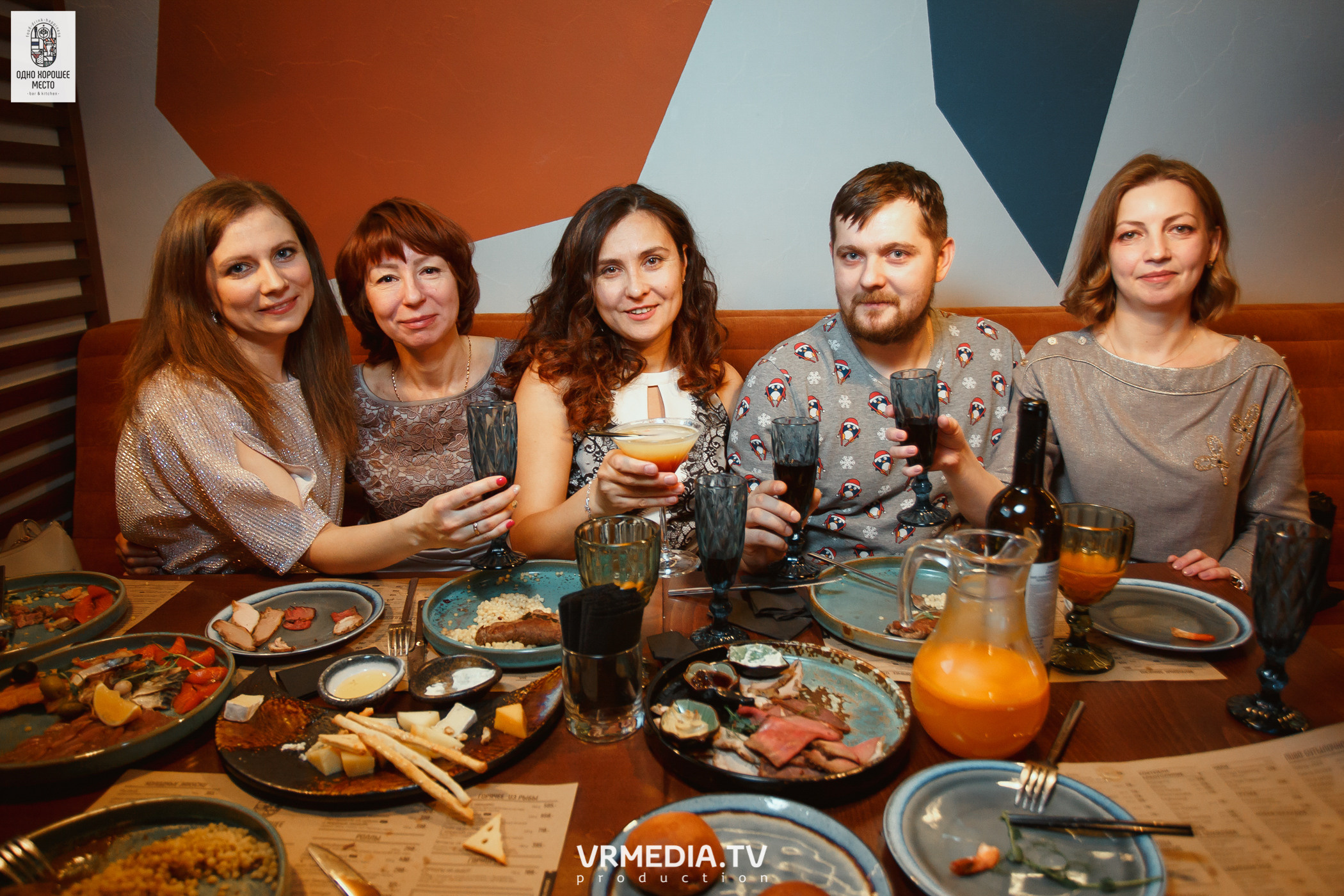 Новогодние корпоративы в ресторане «Одно хорошее место»
