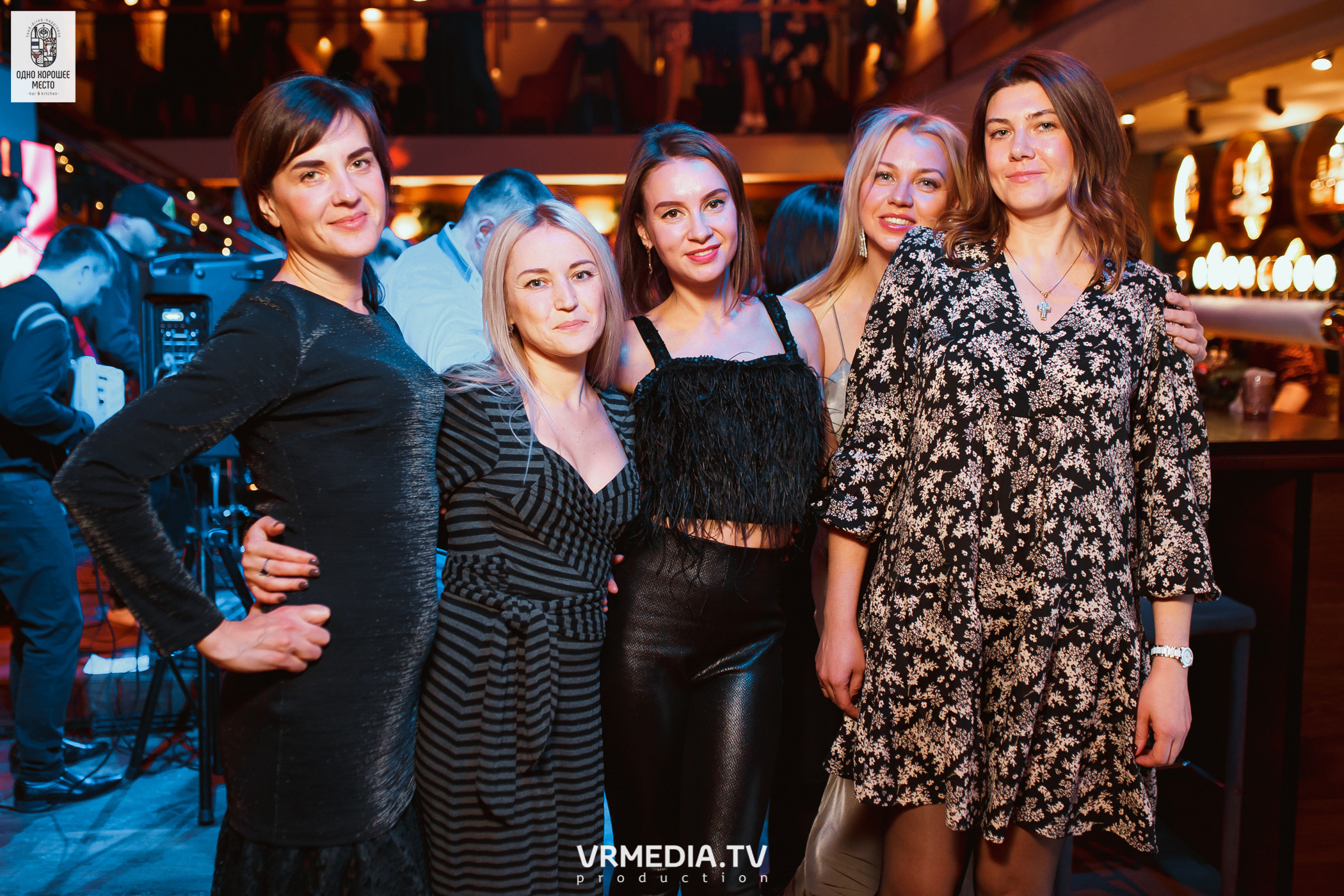 Новогодние корпоративы в ресторане «Одно хорошее место»