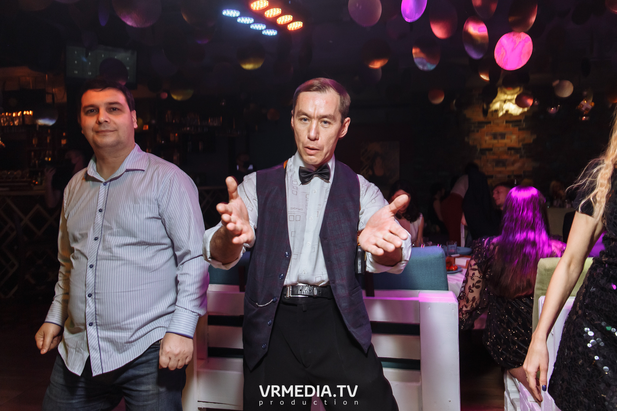 Новогодние корпоративы в караоке «Mimo Not»