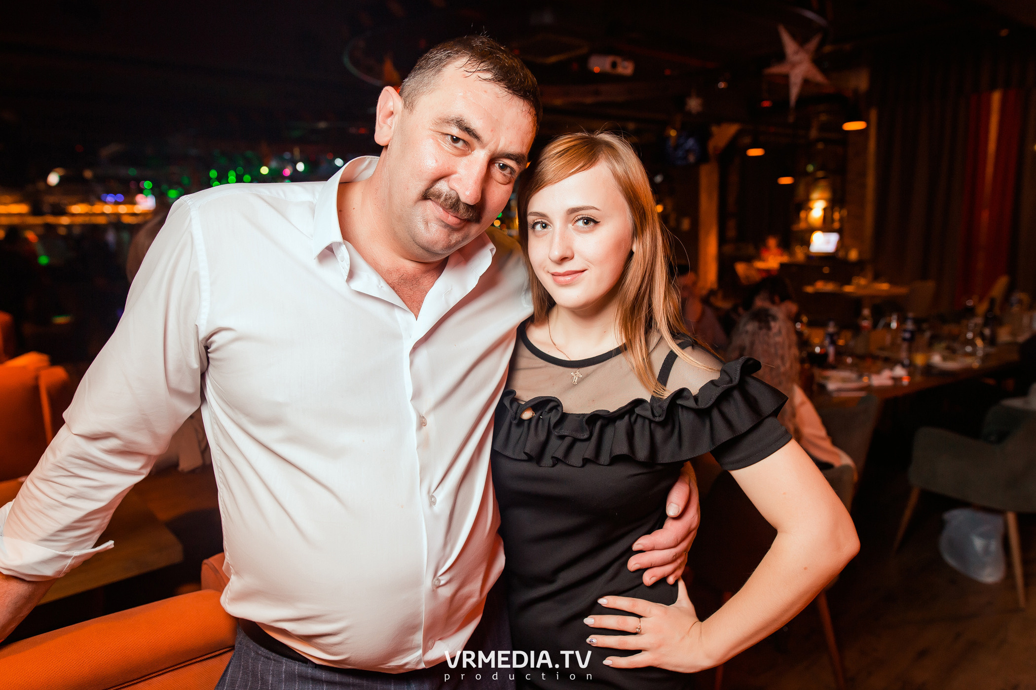 Новогодние корпоративы в гриль-баре «Жара»