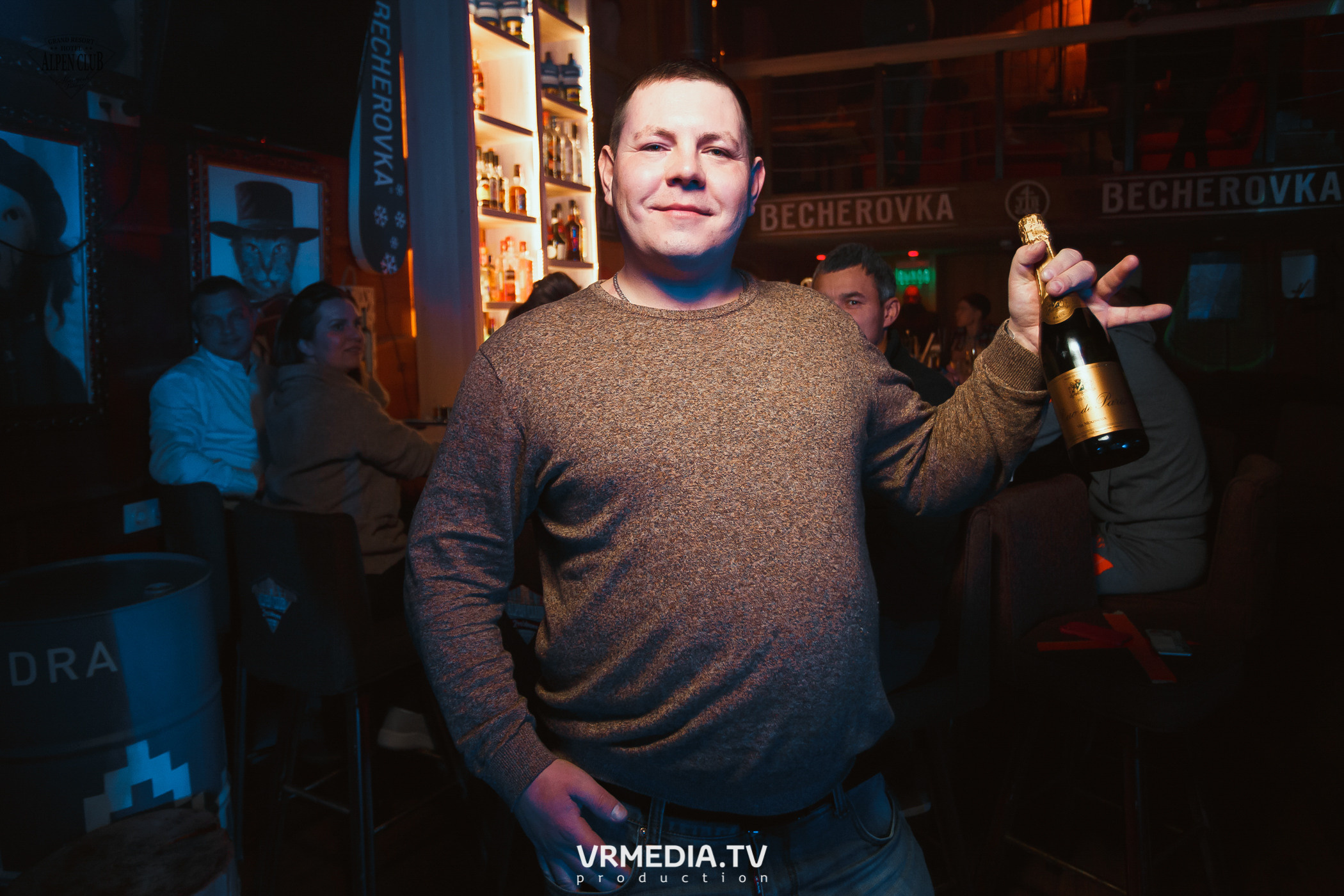 День Рождения Alpen Club. Оксана Ковалевская KRASKI