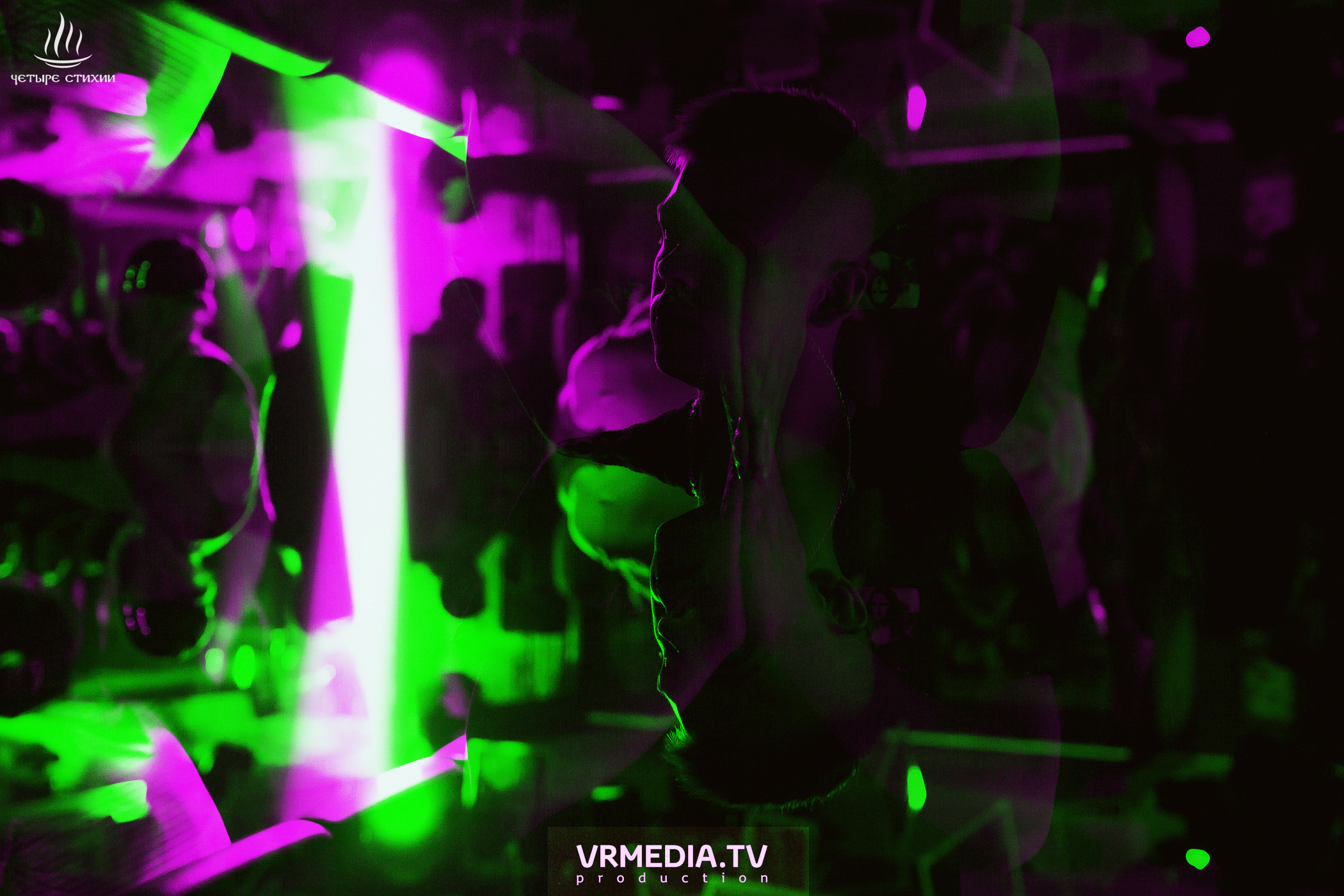 Стихийный HAPPY BIRTHDAY в караоке-баре «Четыре стихии»