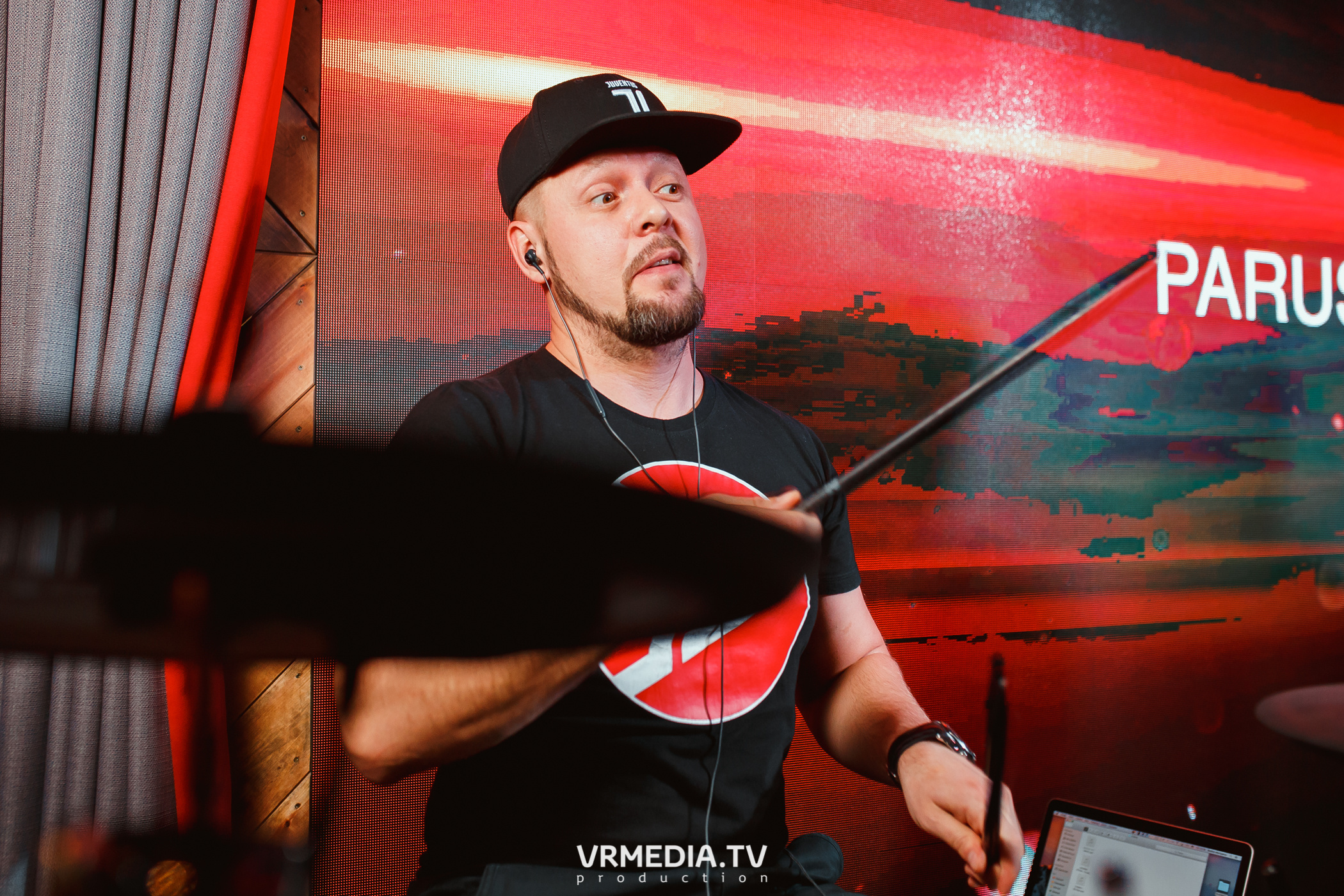 Группа «Алые Паруса» в гриль-баре «Жара»