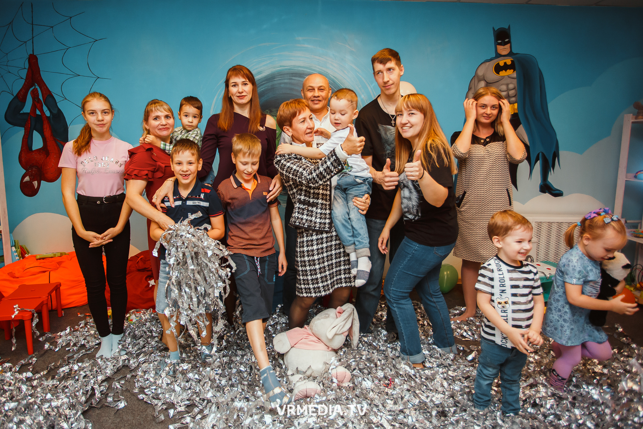 День рождения в «АкунаМатата»