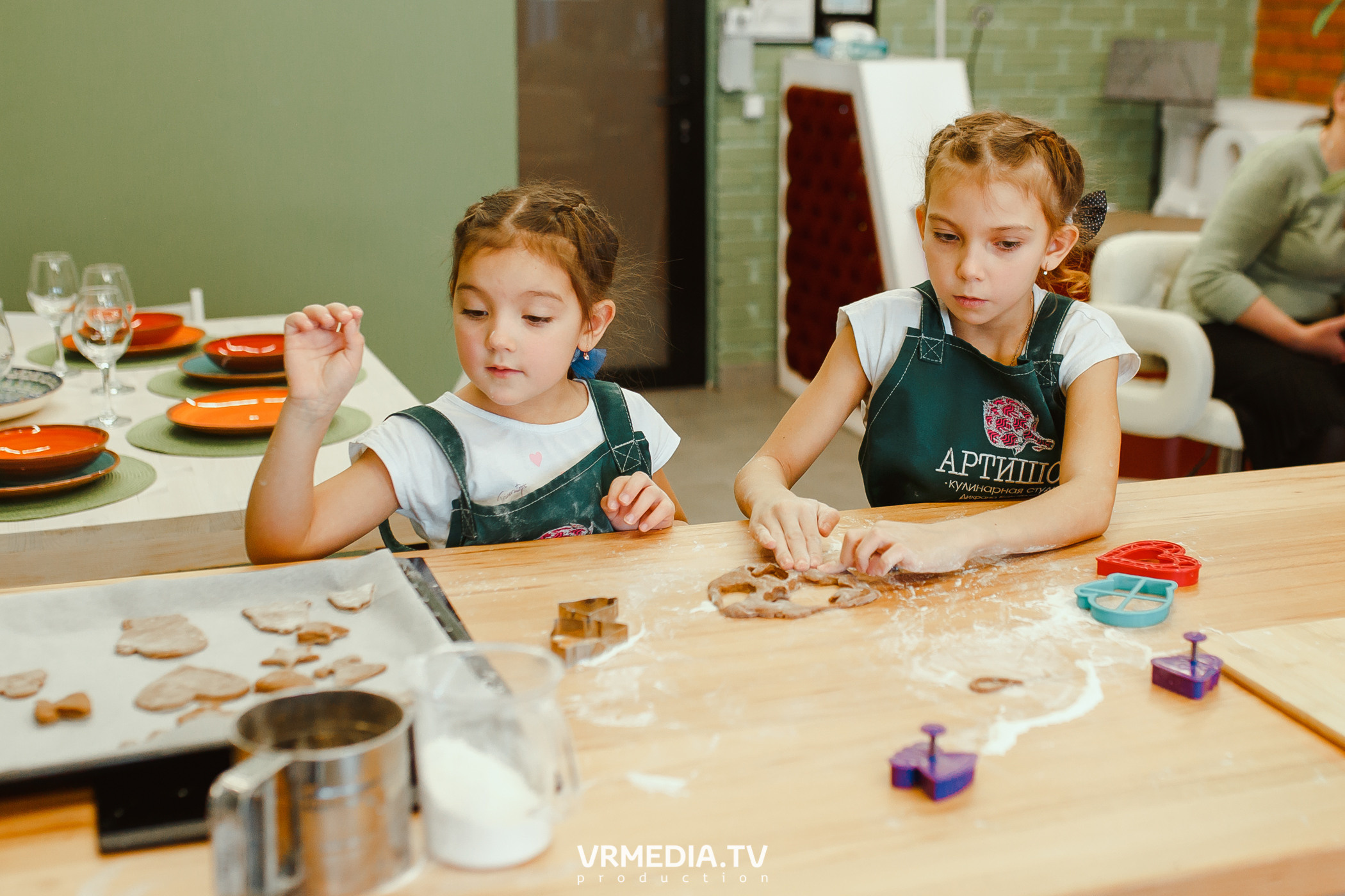 День рождения Лизы Зайцевой в кулинарной студии «Артишок»